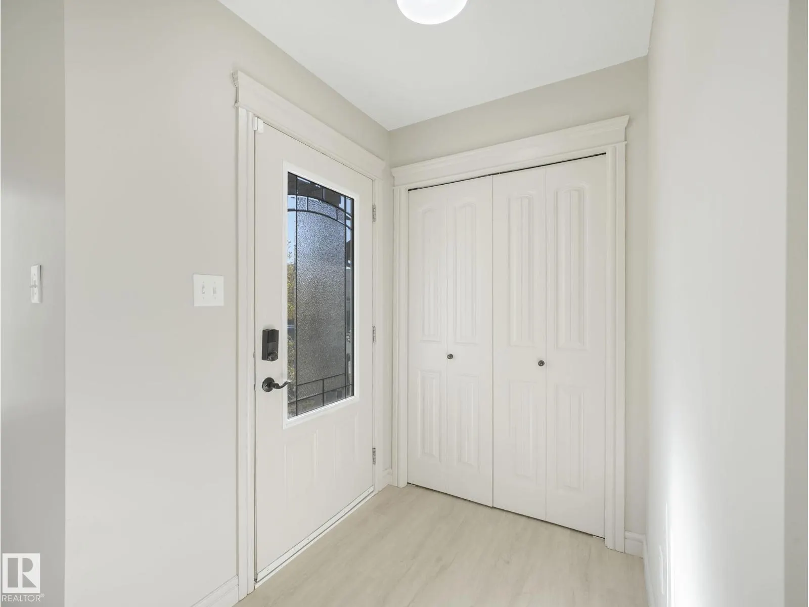 17724 6 AV SW