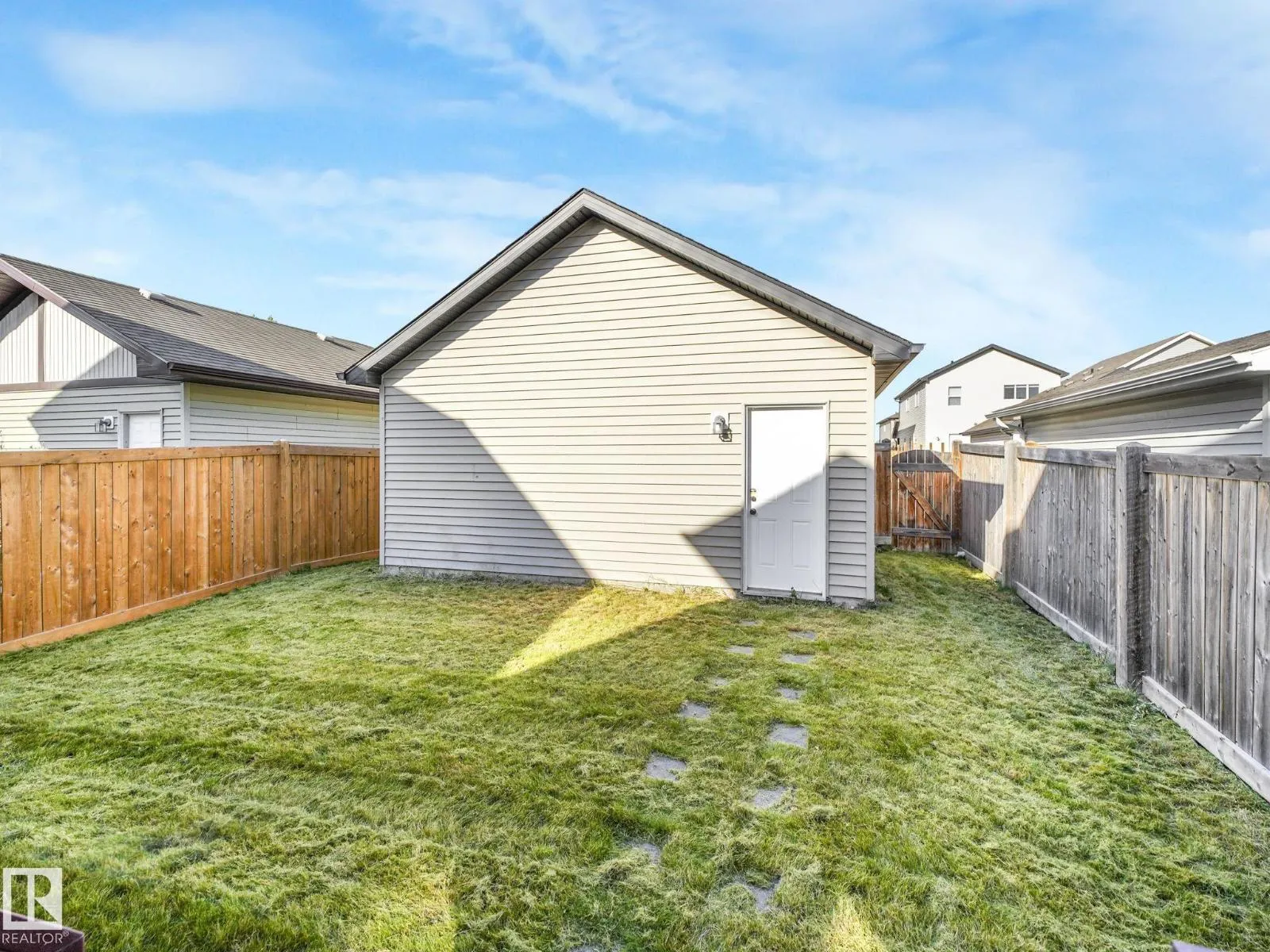 17724 6 AV SW