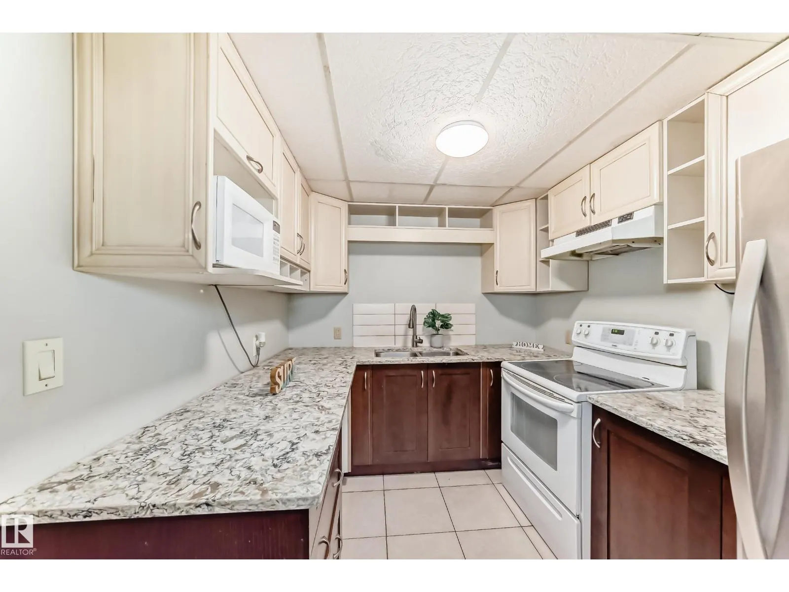 14804 73A ST NW