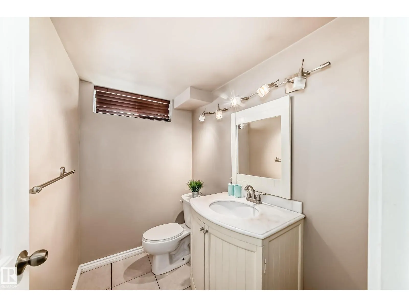 14804 73A ST NW
