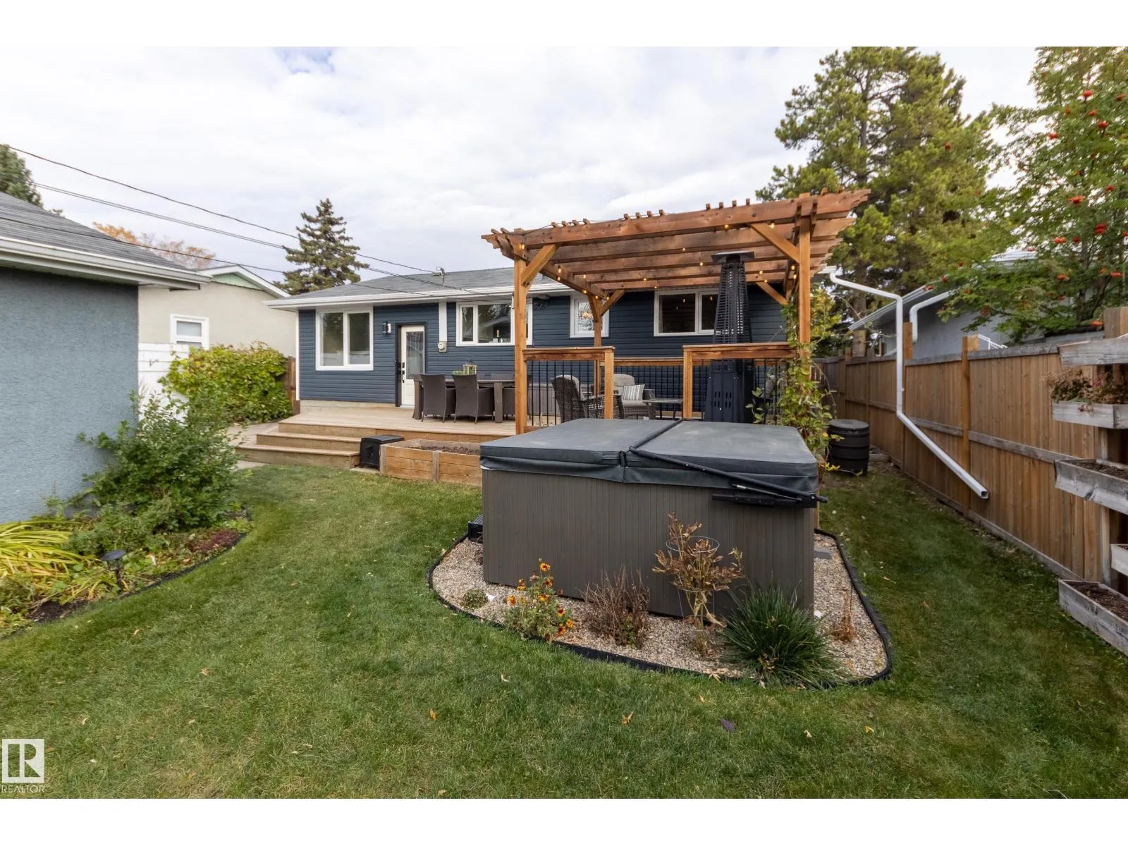 16107 80 AV NW
