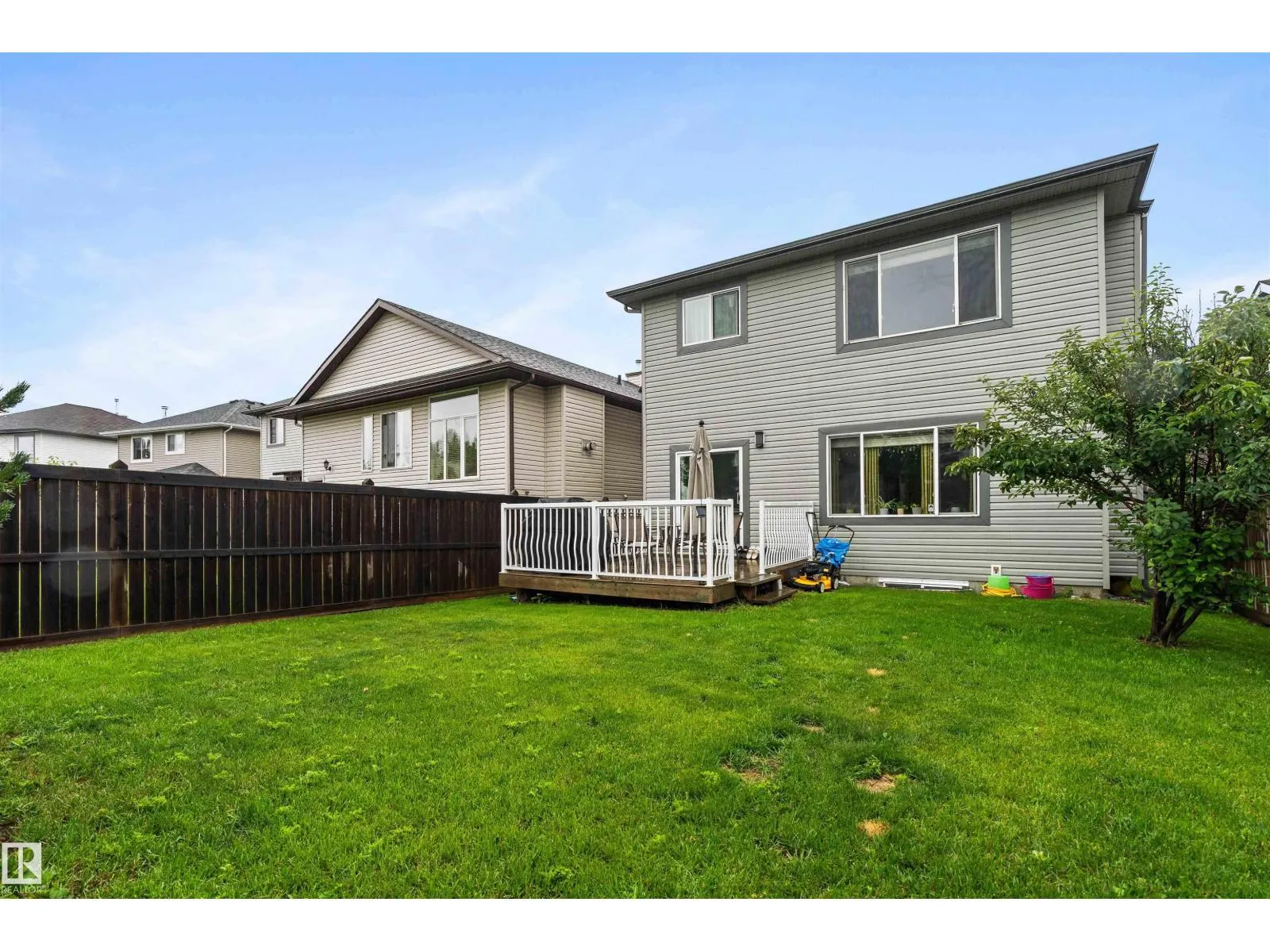 7918 7 AV SW
