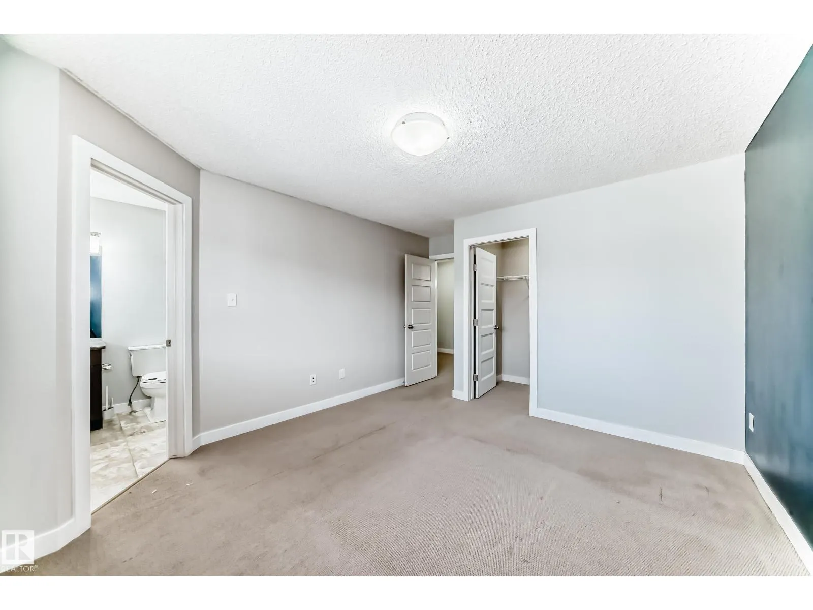 1611 52 ST SW