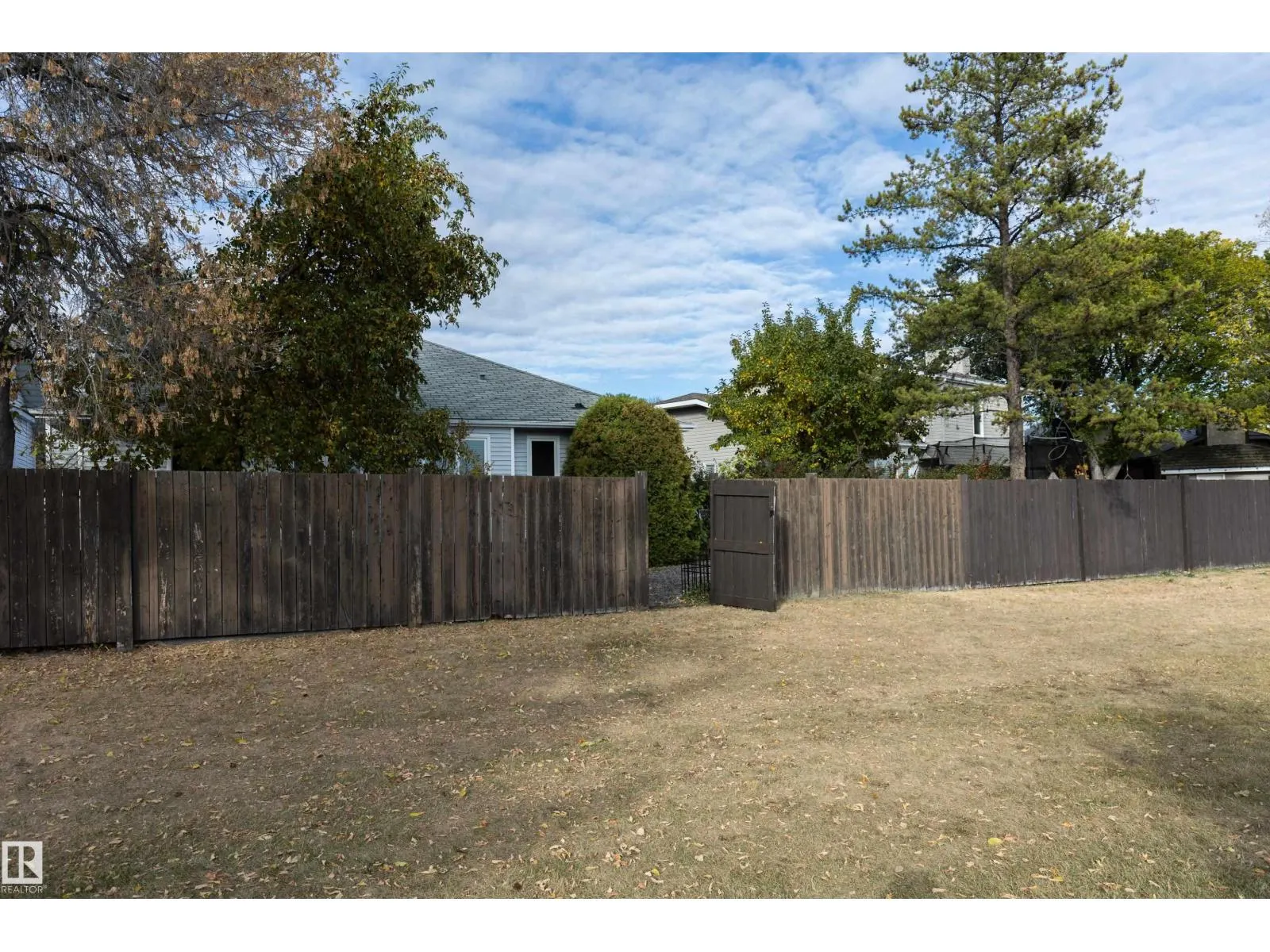 50 Hillside CR