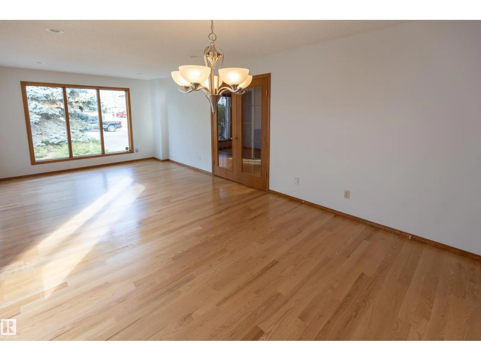 50 Hillside CR