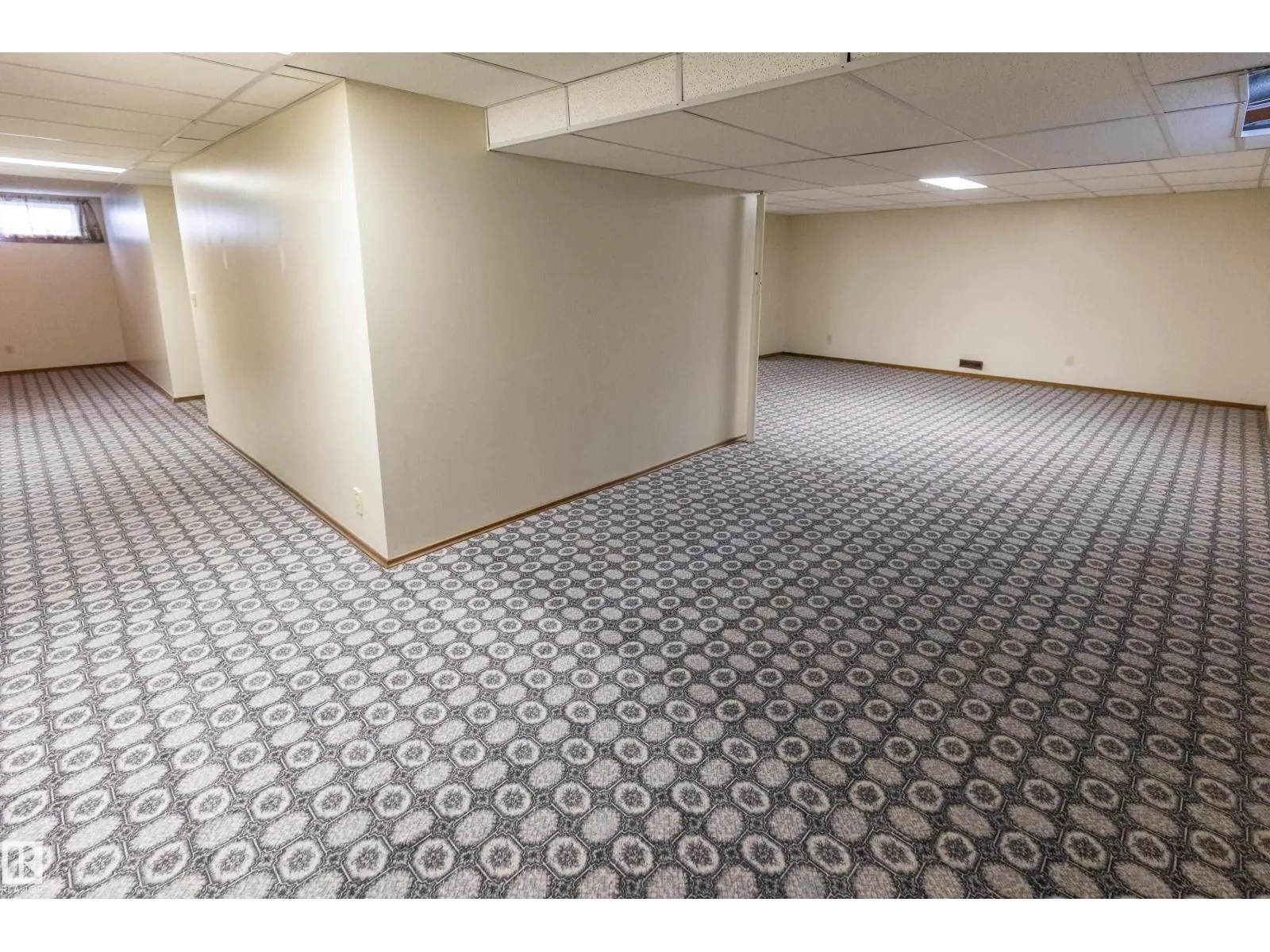 50 Hillside CR