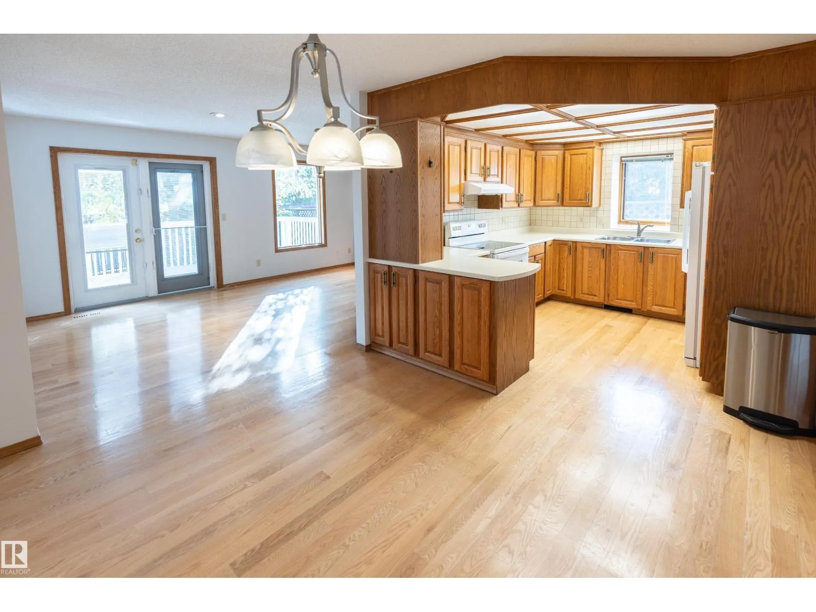 50 Hillside CR