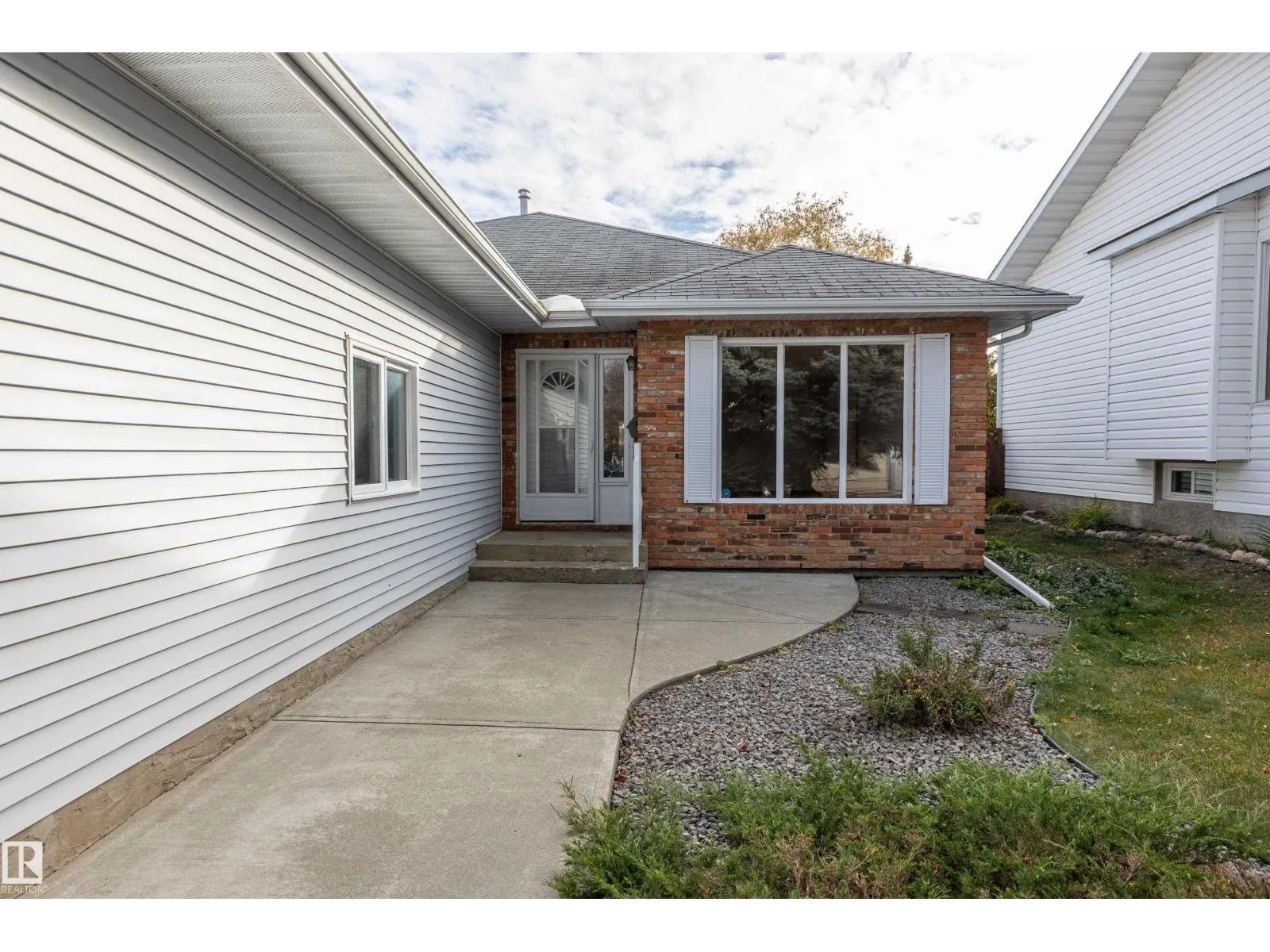 50 Hillside CR