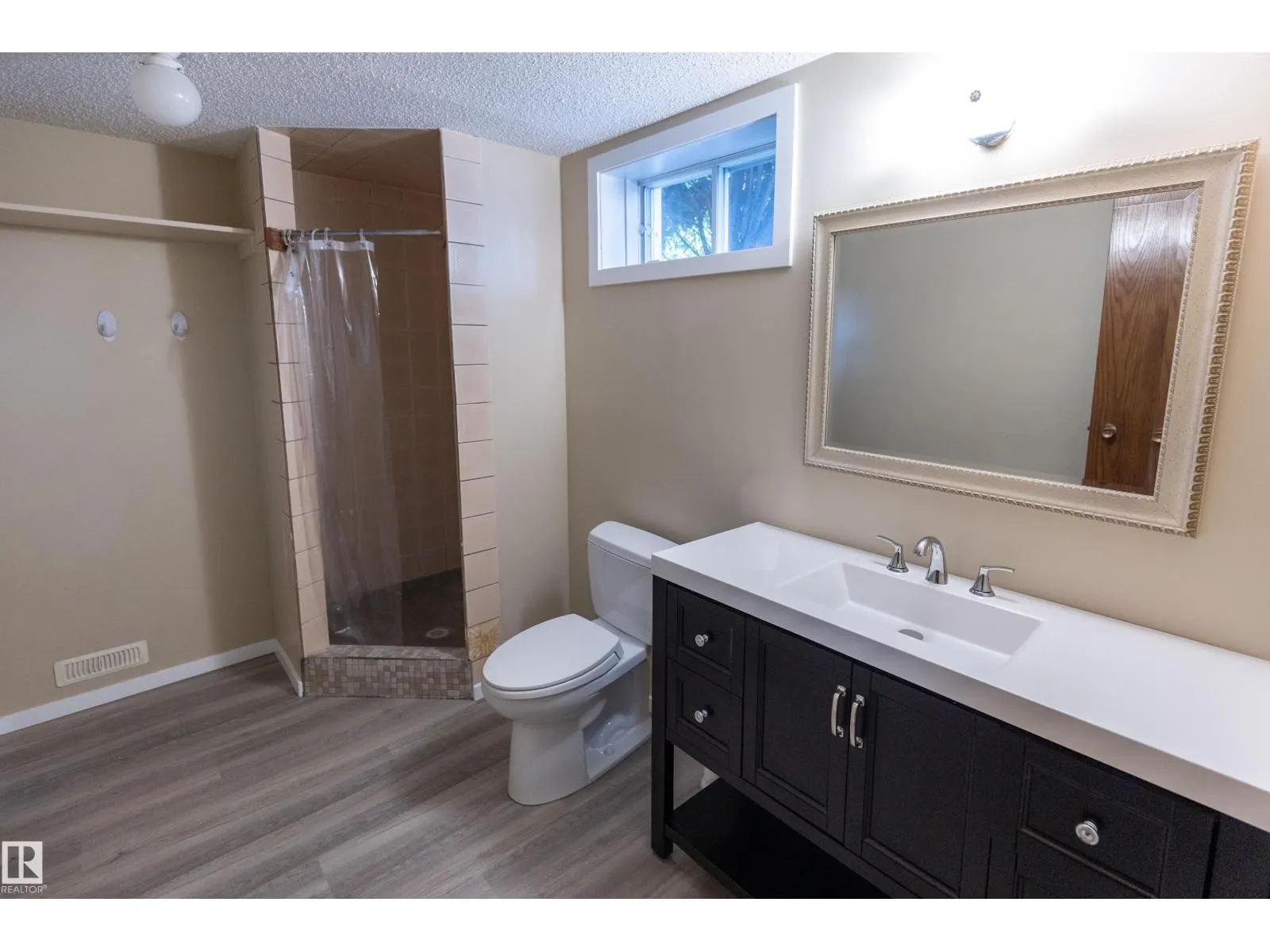 50 Hillside CR
