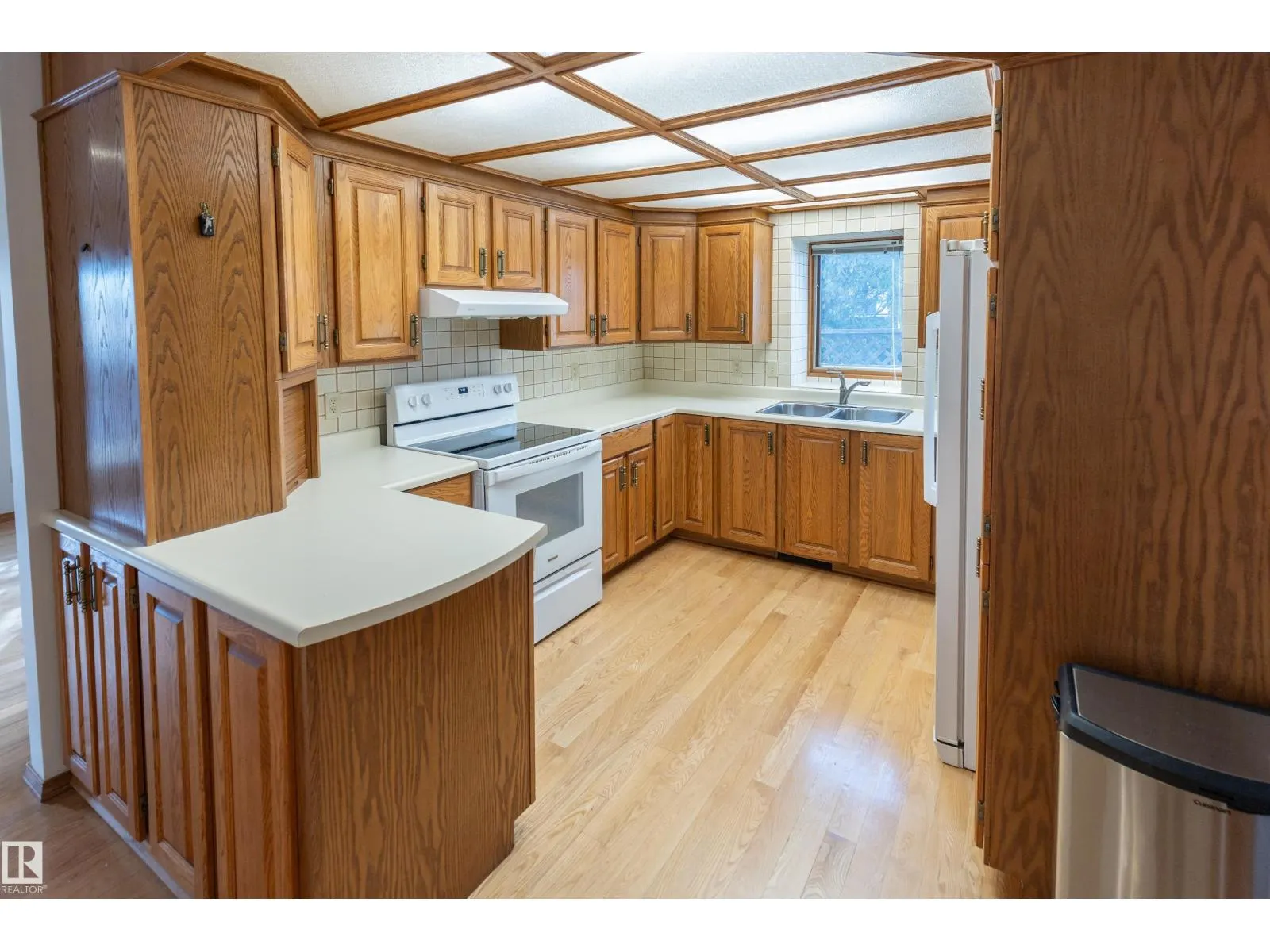50 Hillside CR
