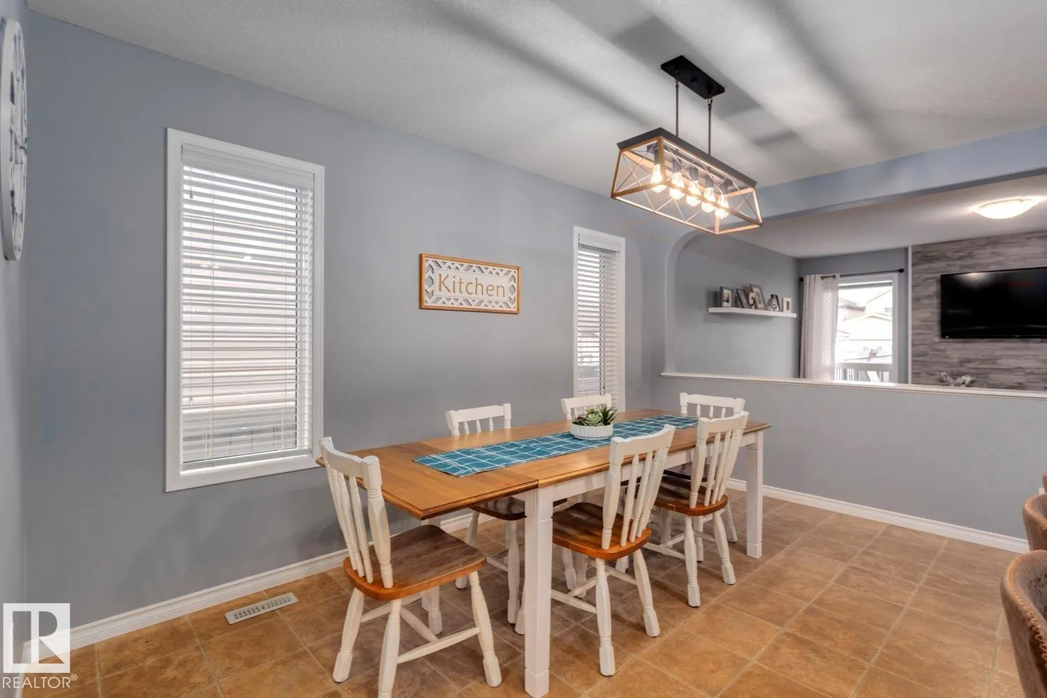 21212 58 AV NW
