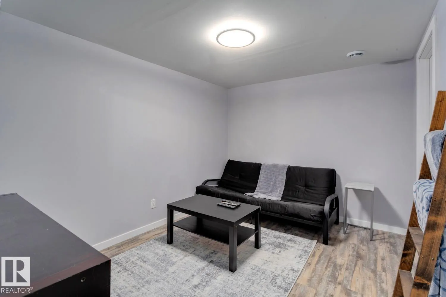 21212 58 AV NW
