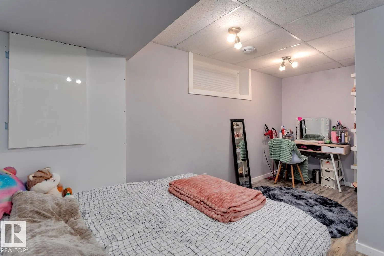 21212 58 AV NW