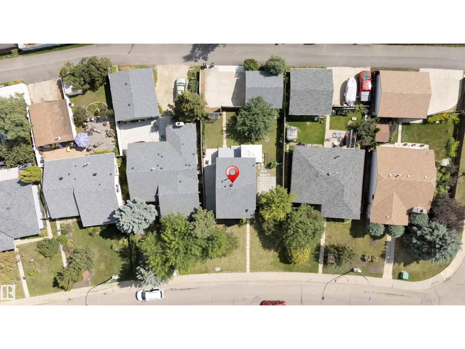 1303 37 ST NW
