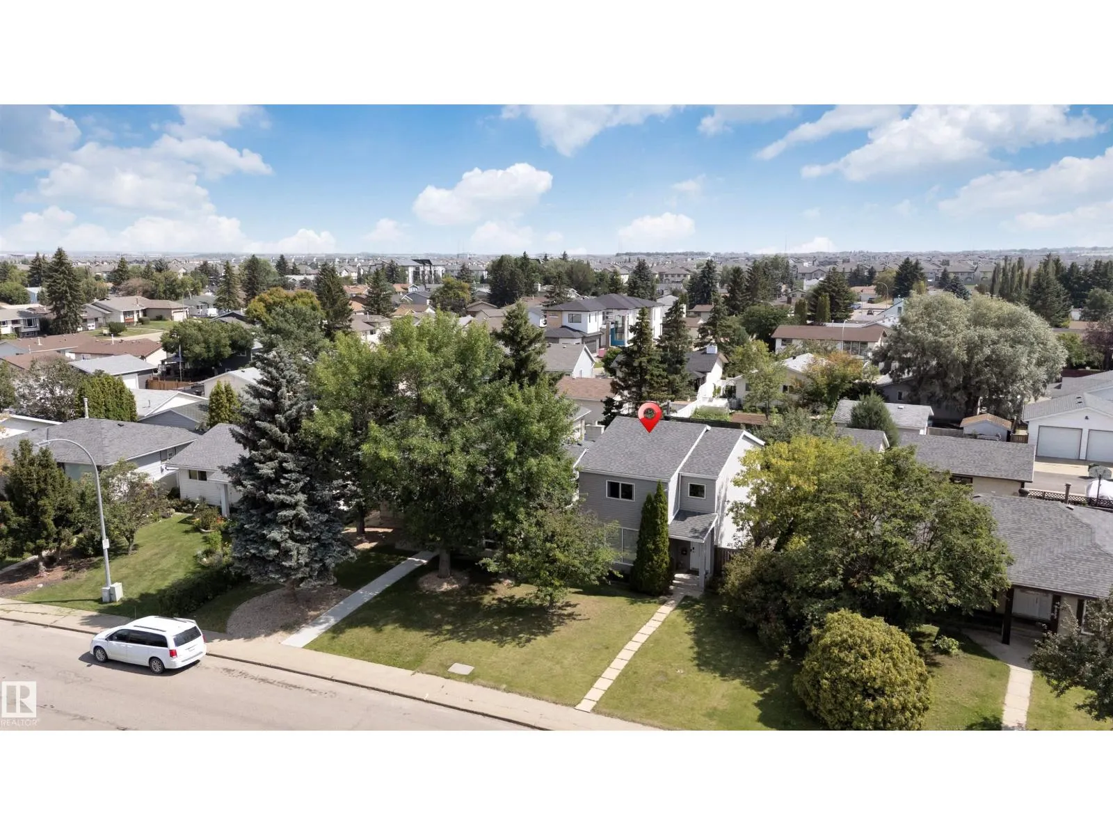 1303 37 ST NW