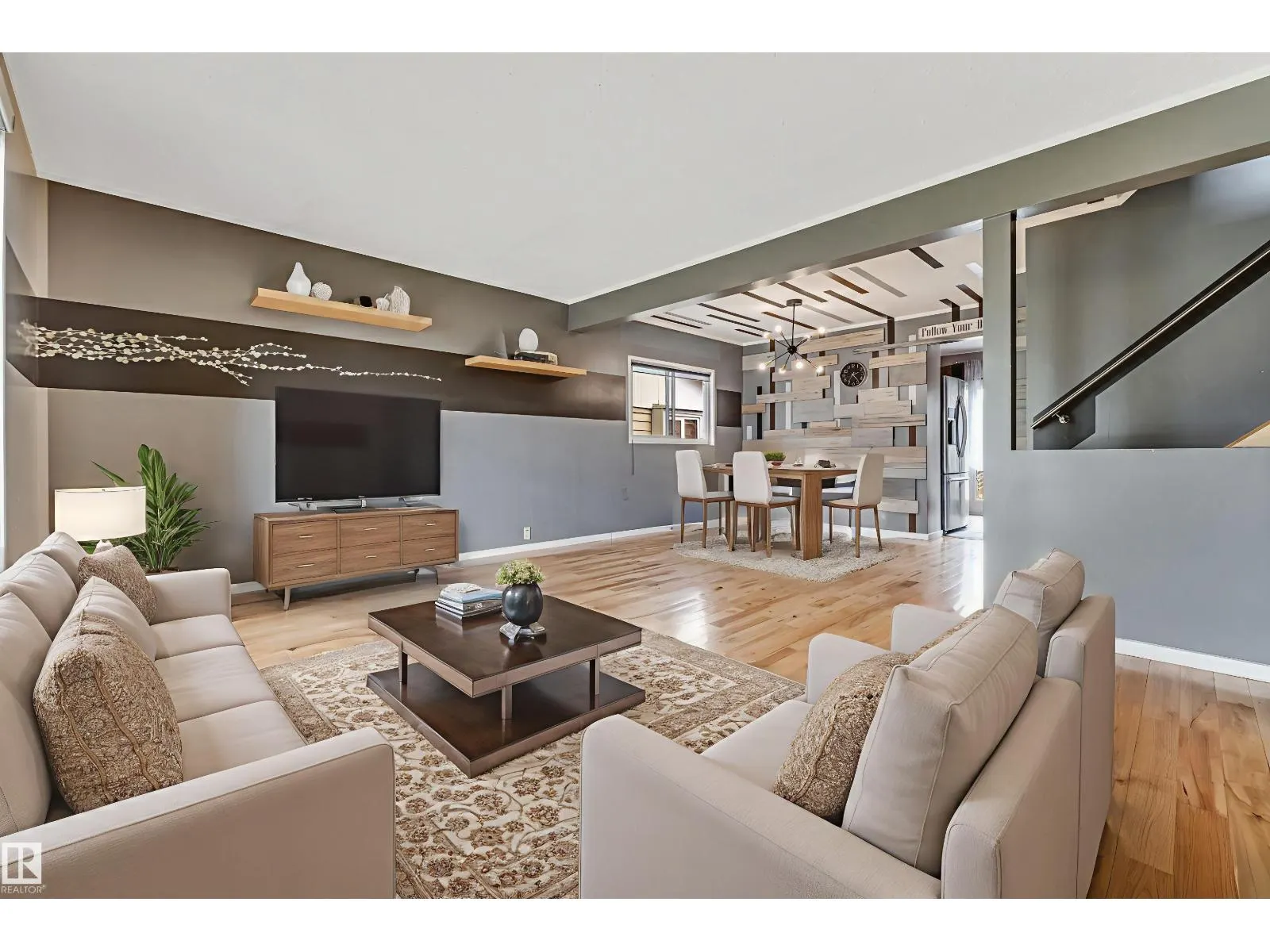 1303 37 ST NW