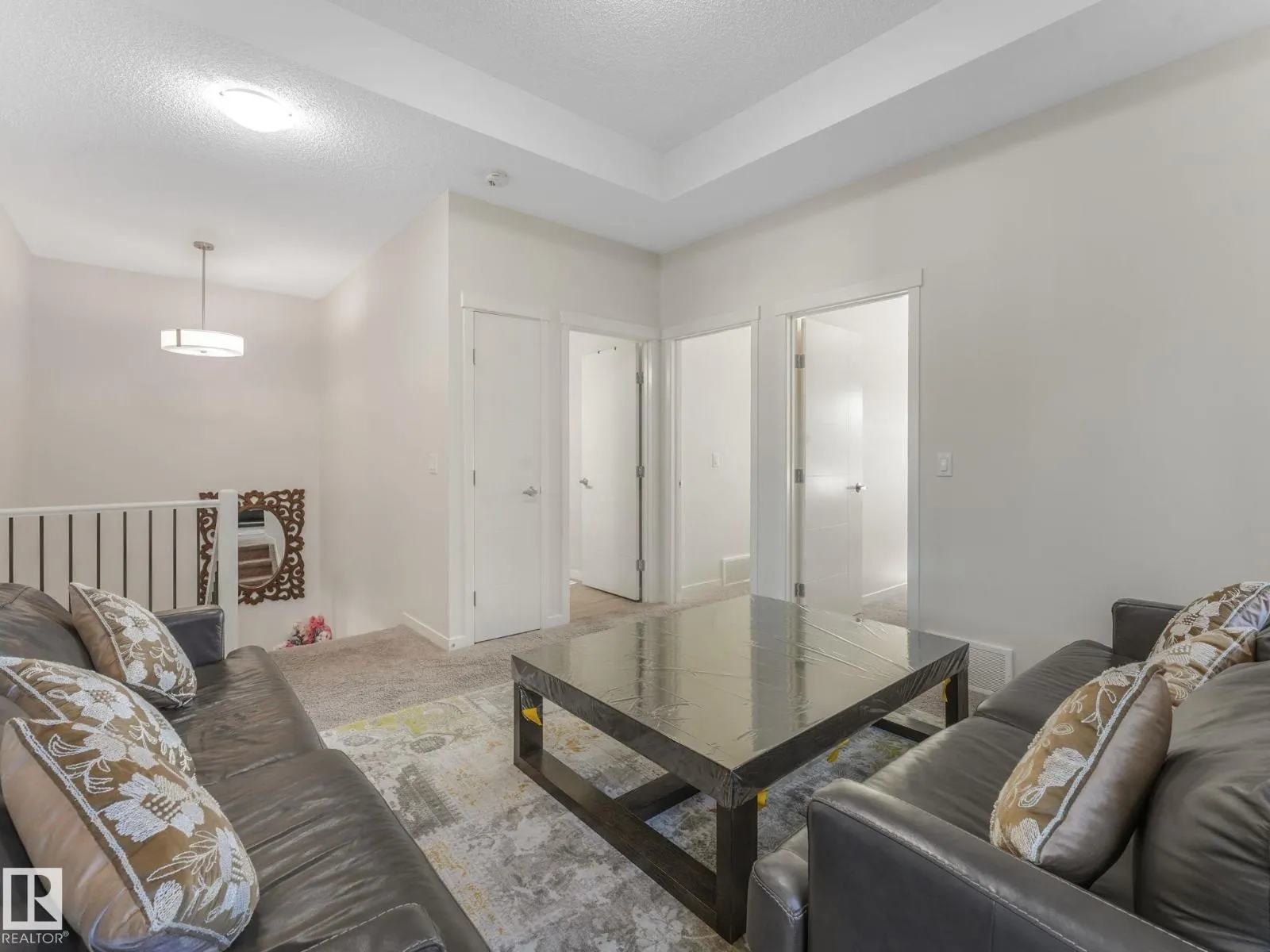 1224 25 AV NW