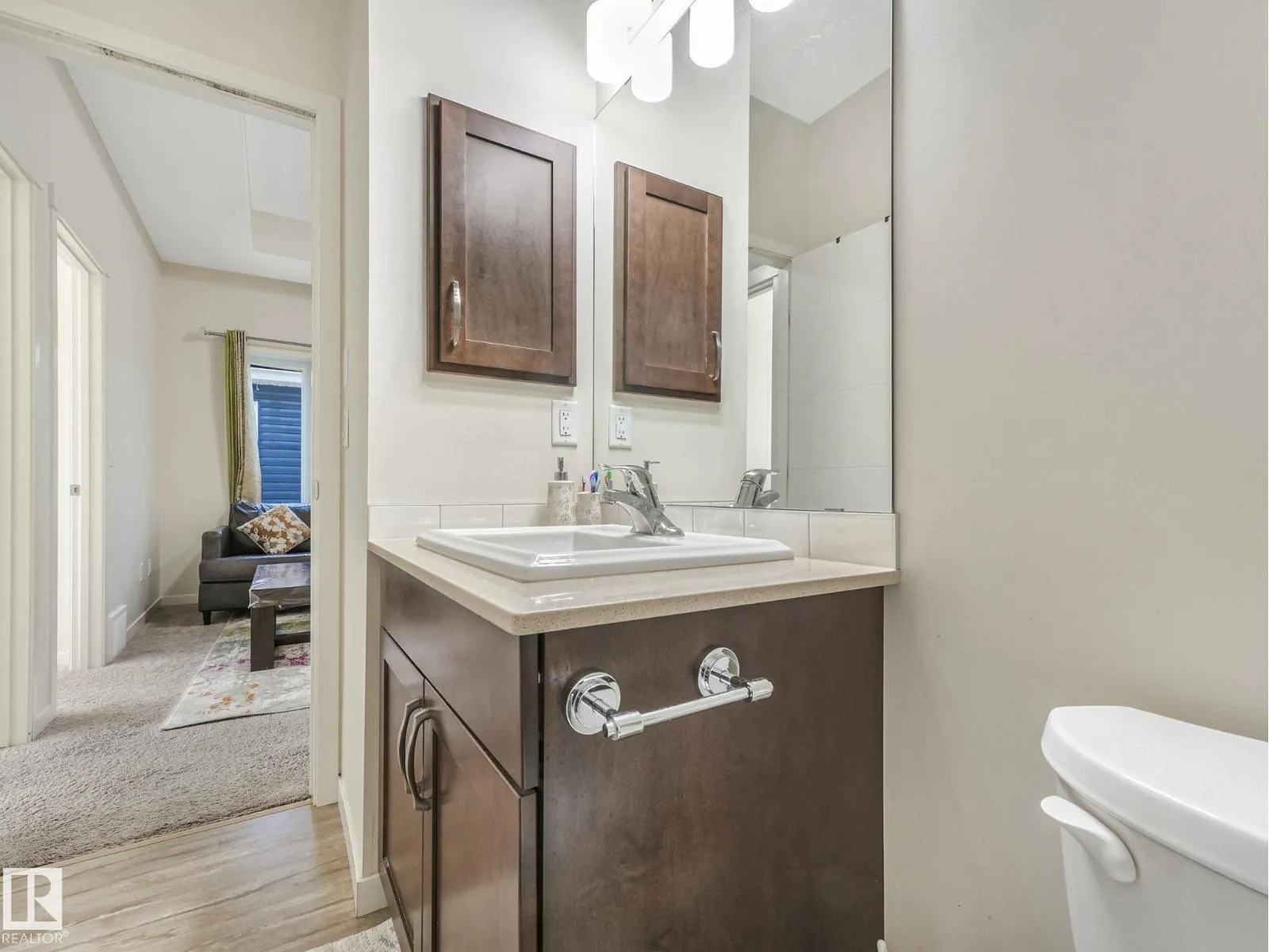 1224 25 AV NW