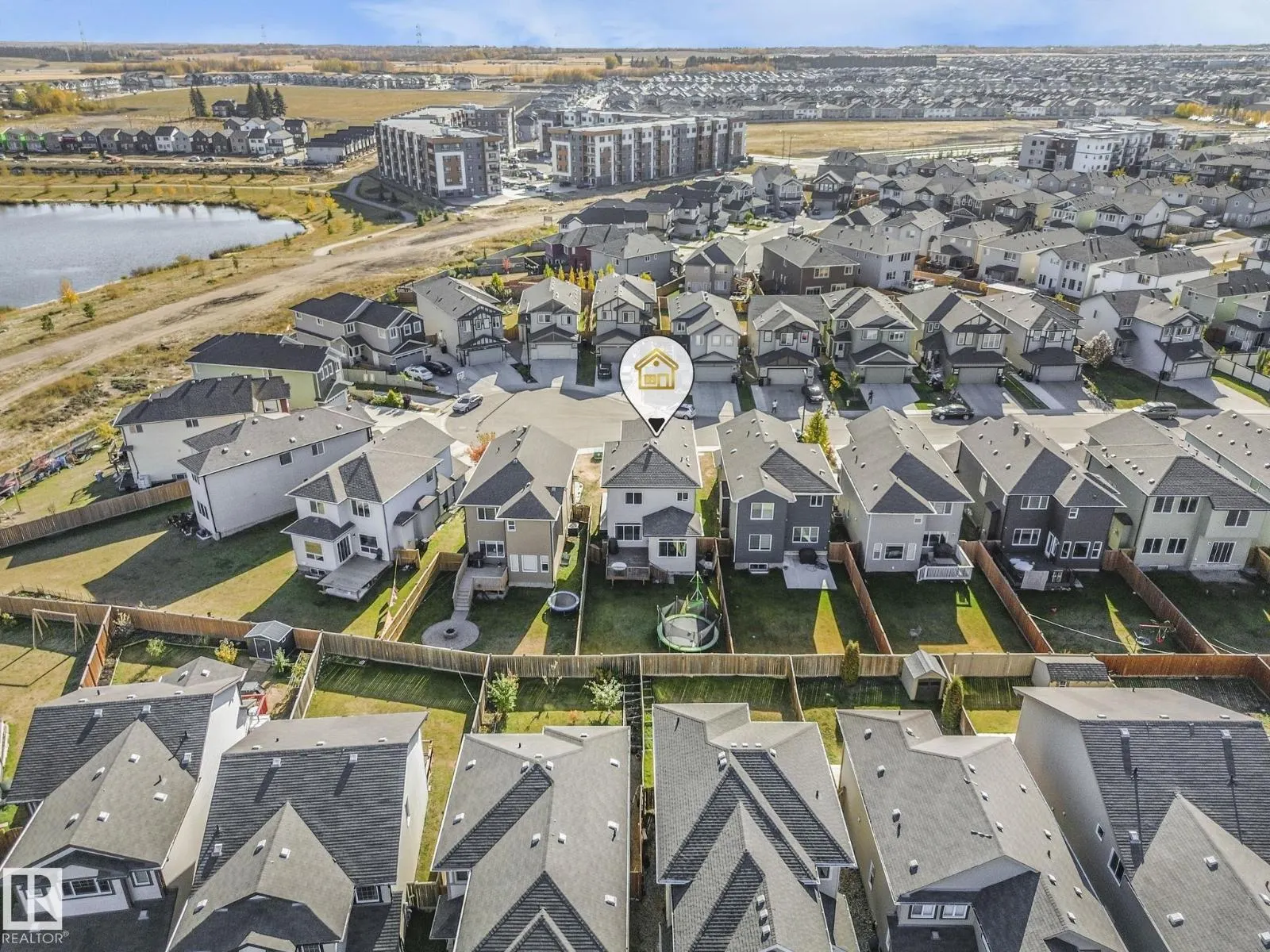 1224 25 AV NW