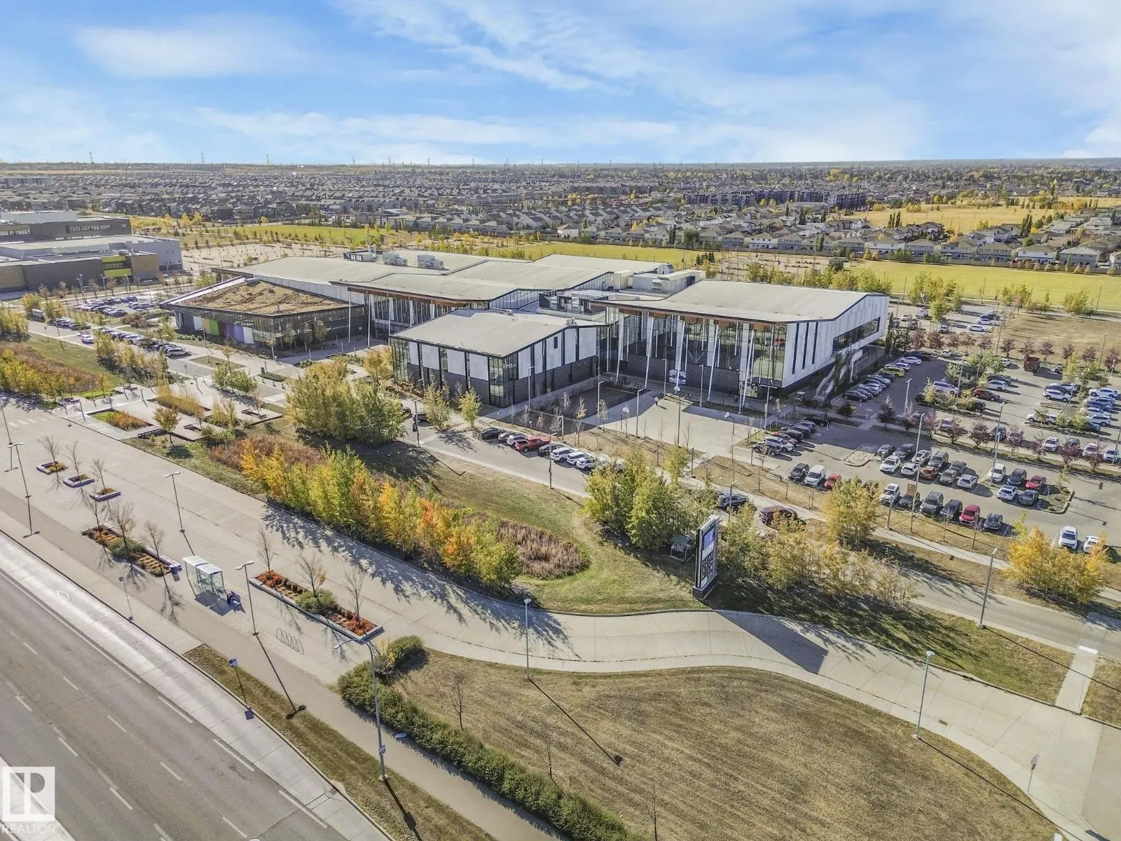 1224 25 AV NW