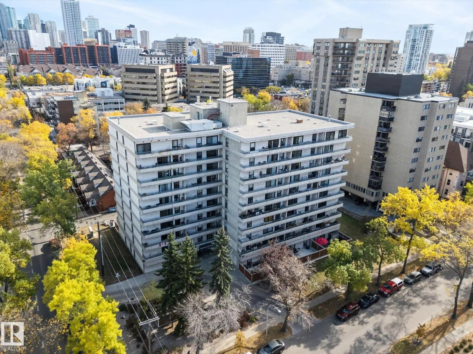 #104 10175 114 ST NW