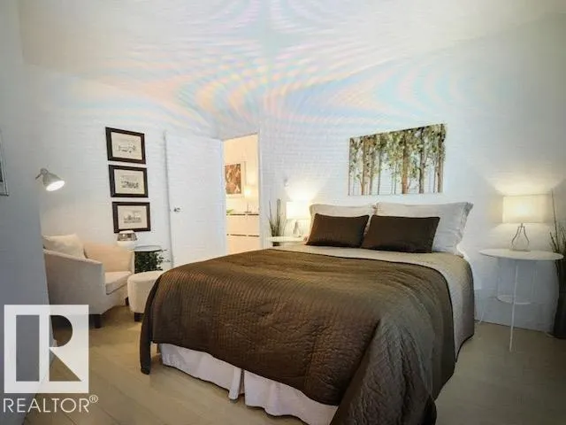 #104 10175 114 ST NW
