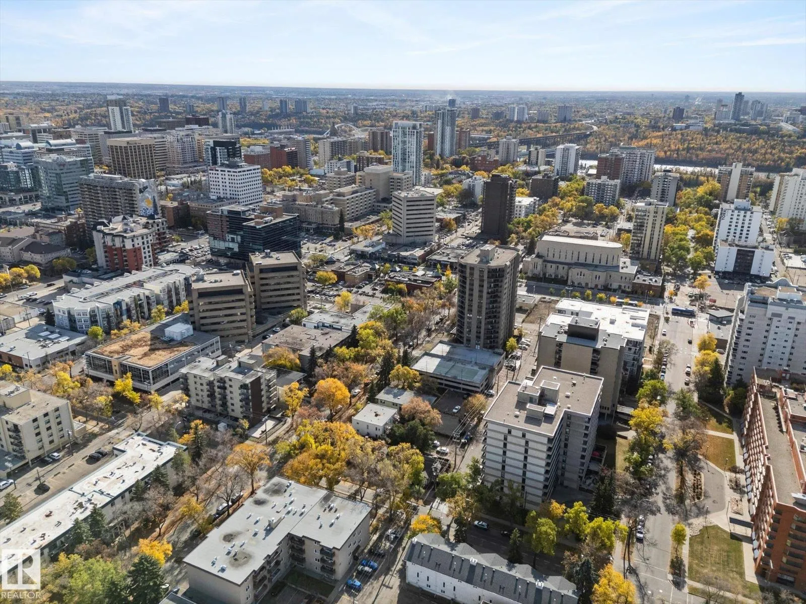 #104 10175 114 ST NW