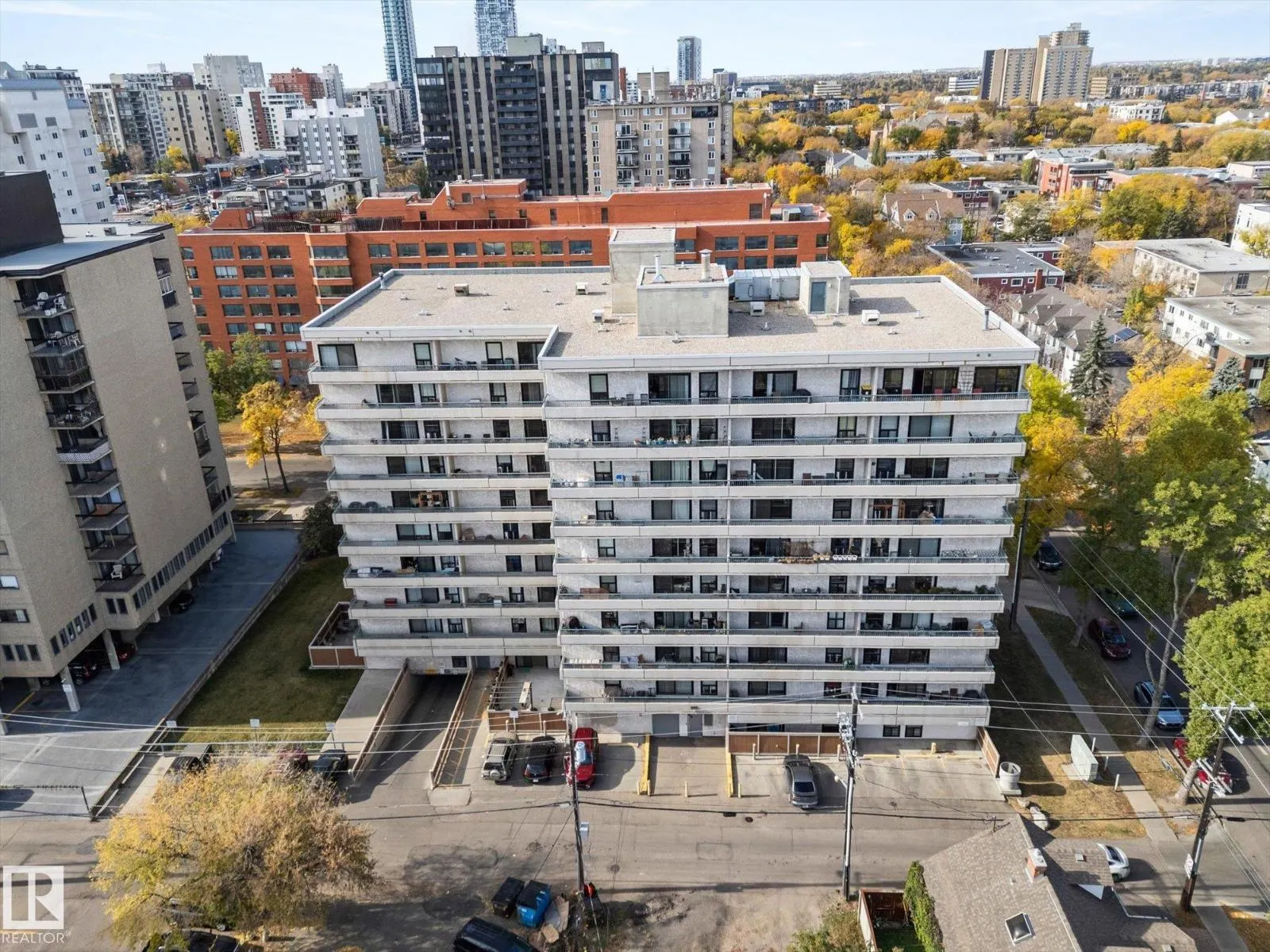 #104 10175 114 ST NW
