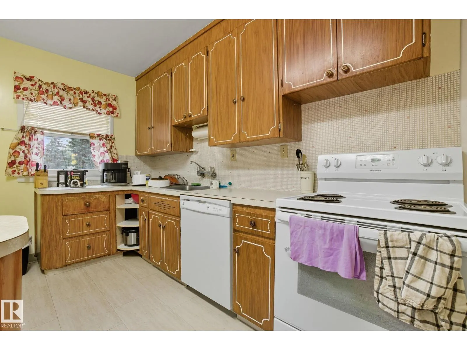 12414 88 ST NW