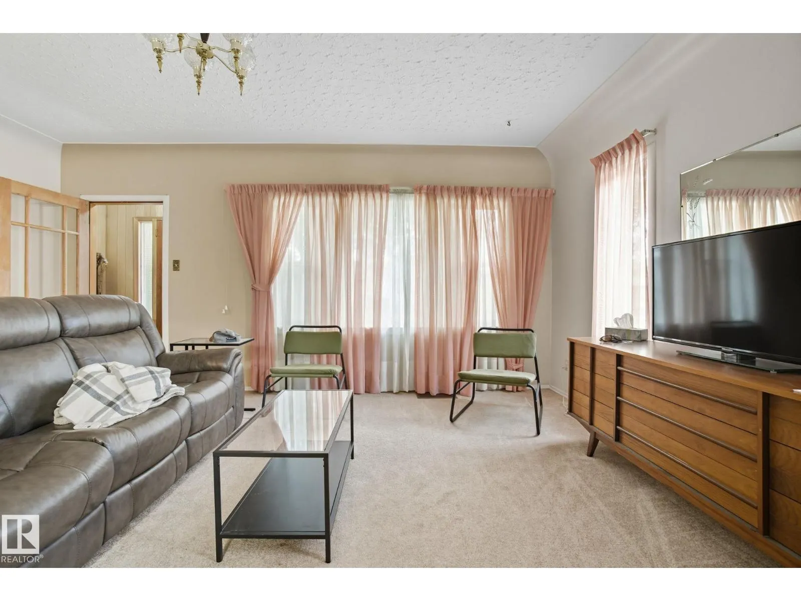 12414 88 ST NW