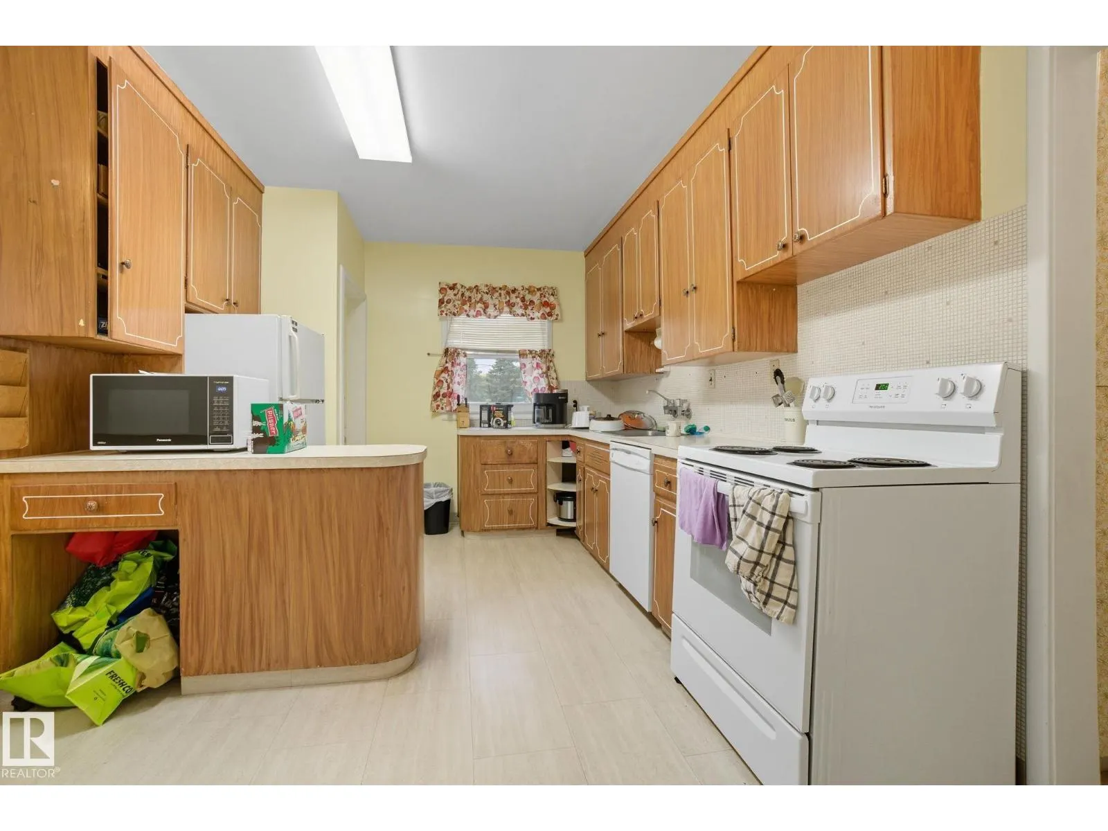 12414 88 ST NW