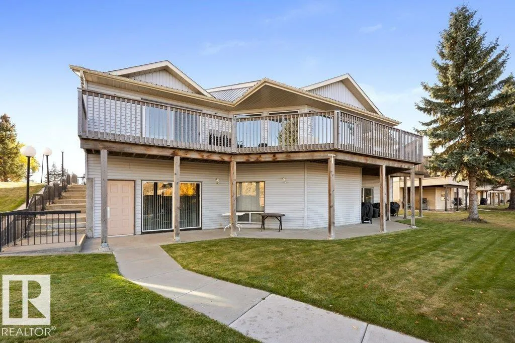 10646 153 AV NW