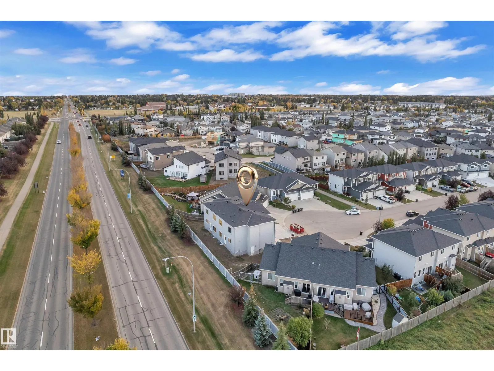 48 HAZELWOOD LN
