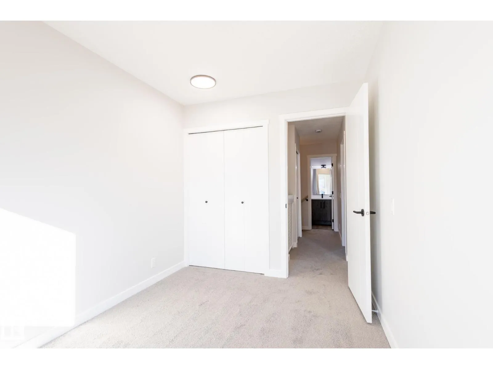 14035 121 ST NW