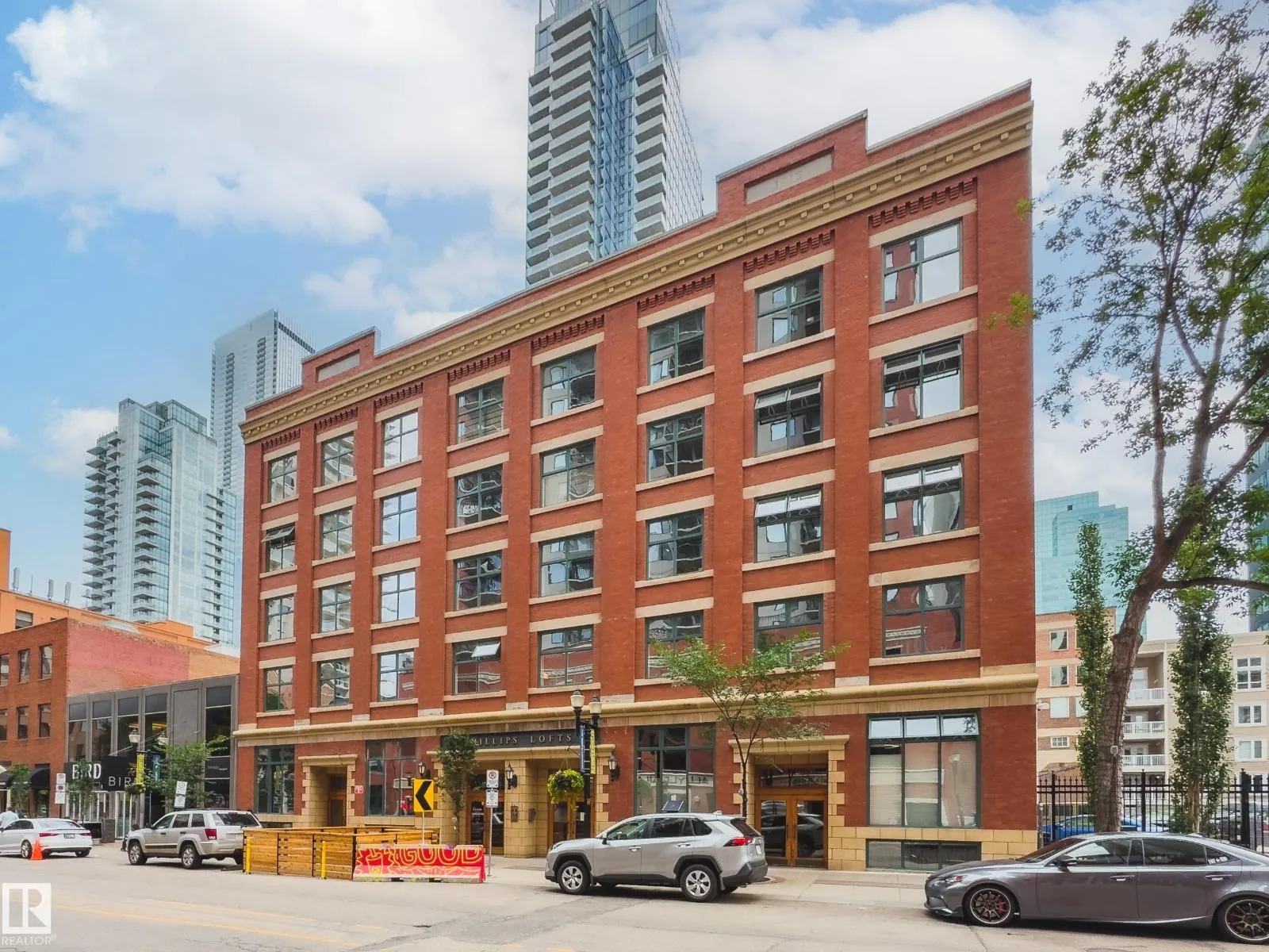 #102 10169 104 ST NW
