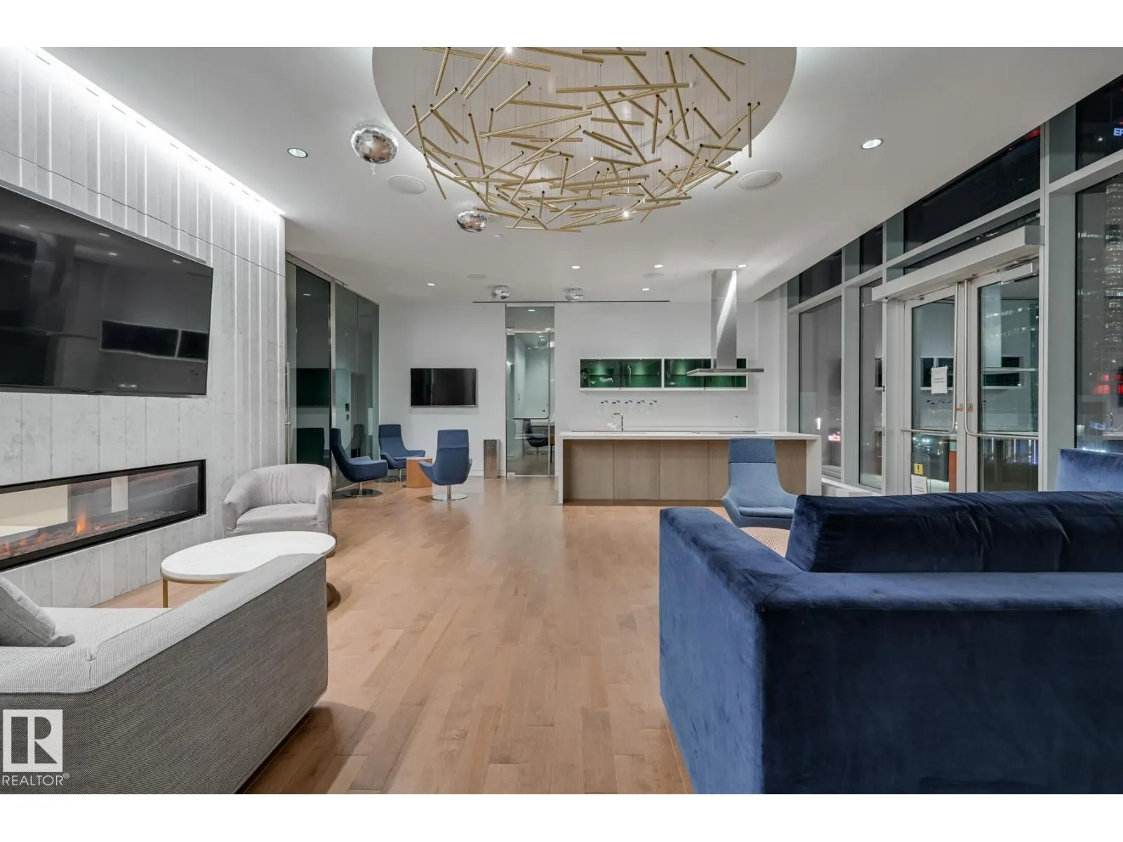 #4603 10360 102 ST NW