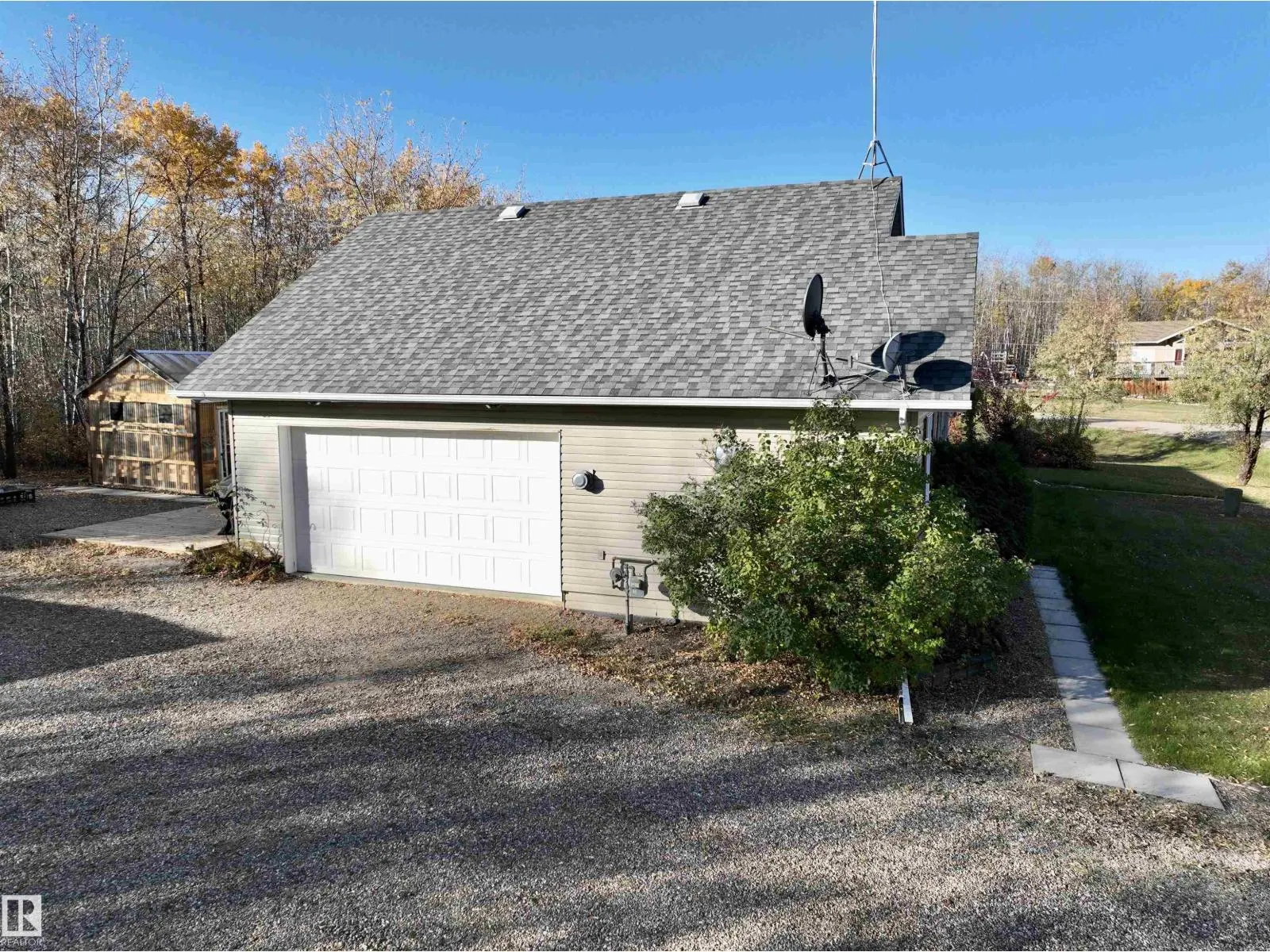 136, 11124 TWP RD 595
