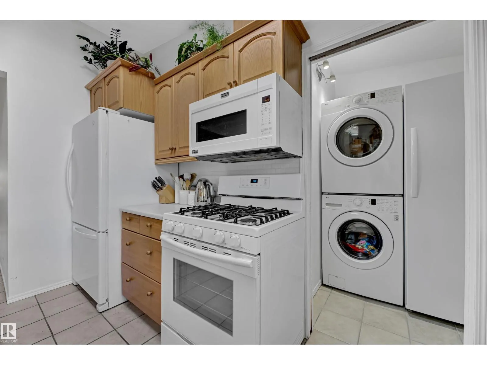 9115 79 ST NW