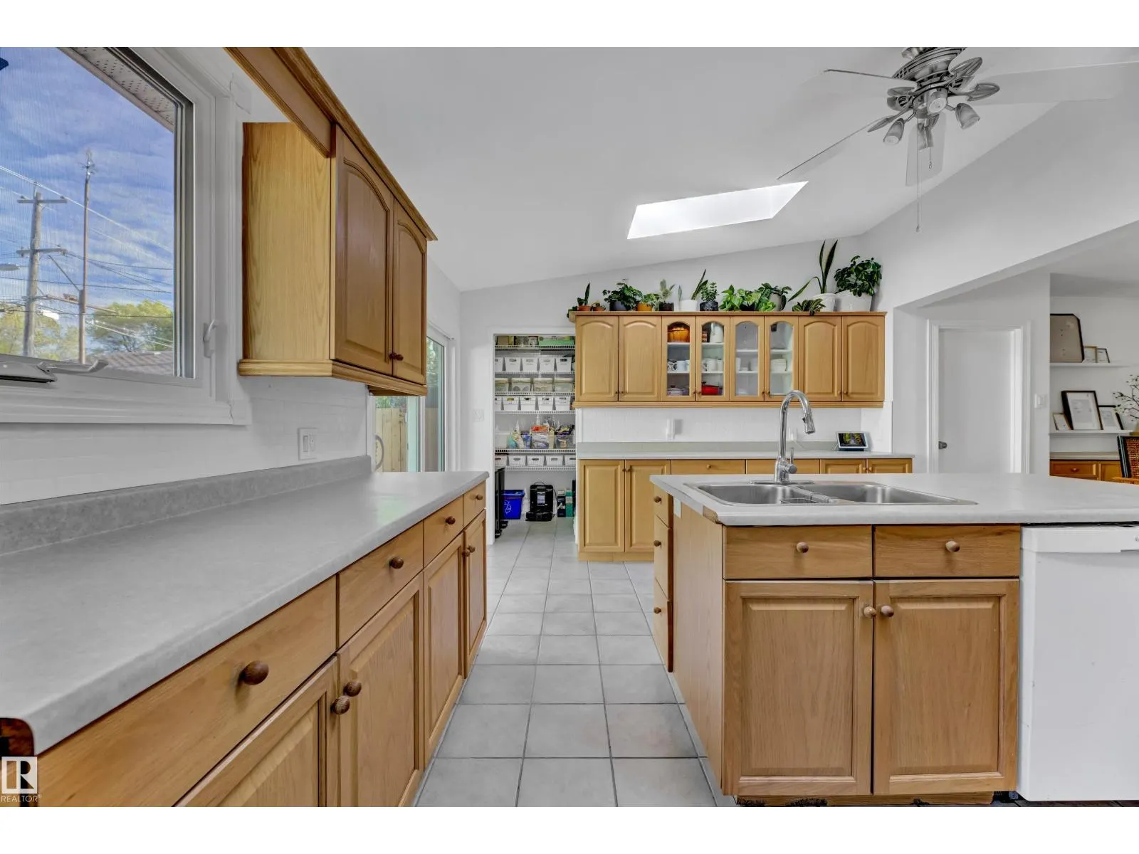 9115 79 ST NW