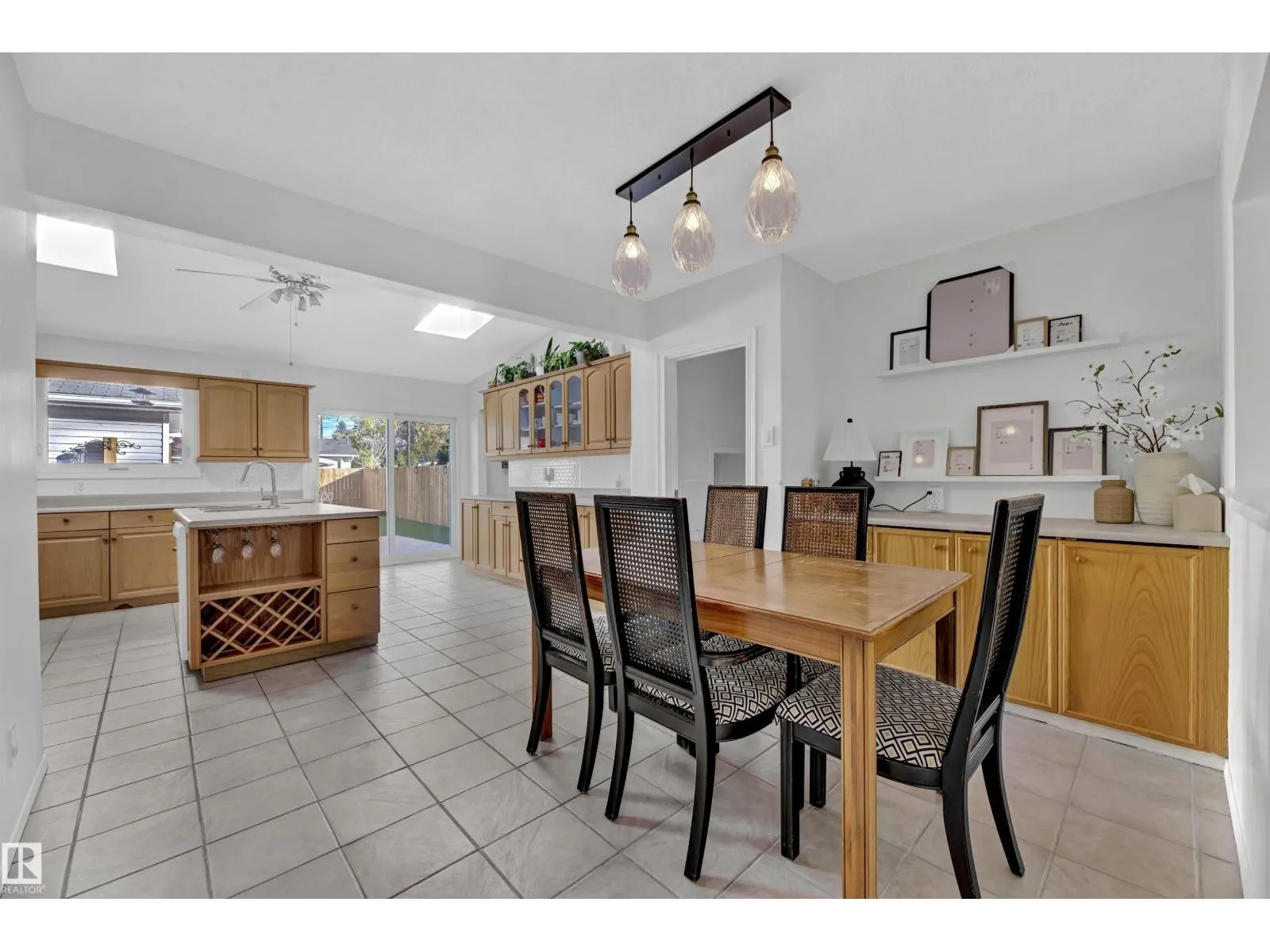 9115 79 ST NW