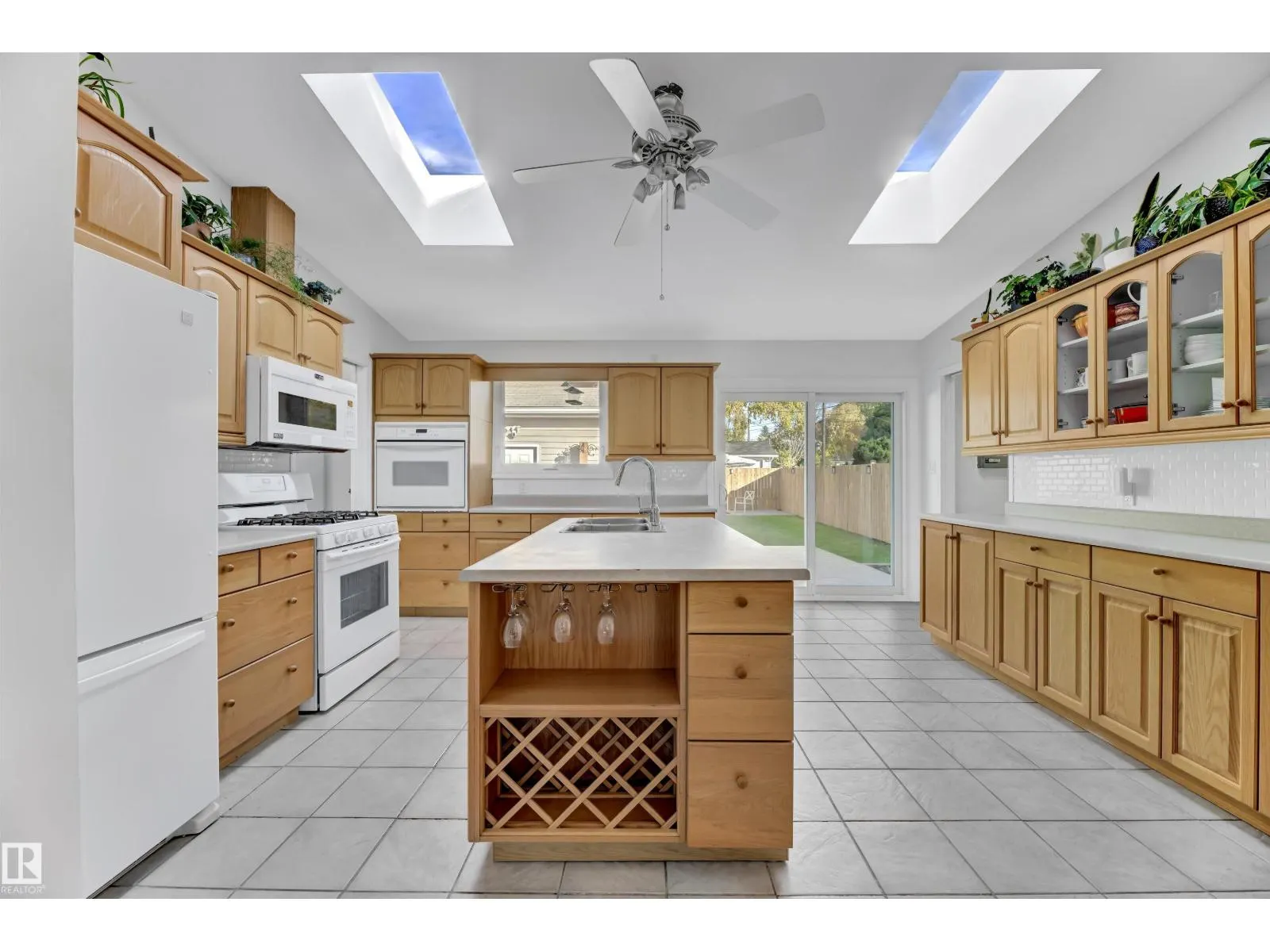9115 79 ST NW