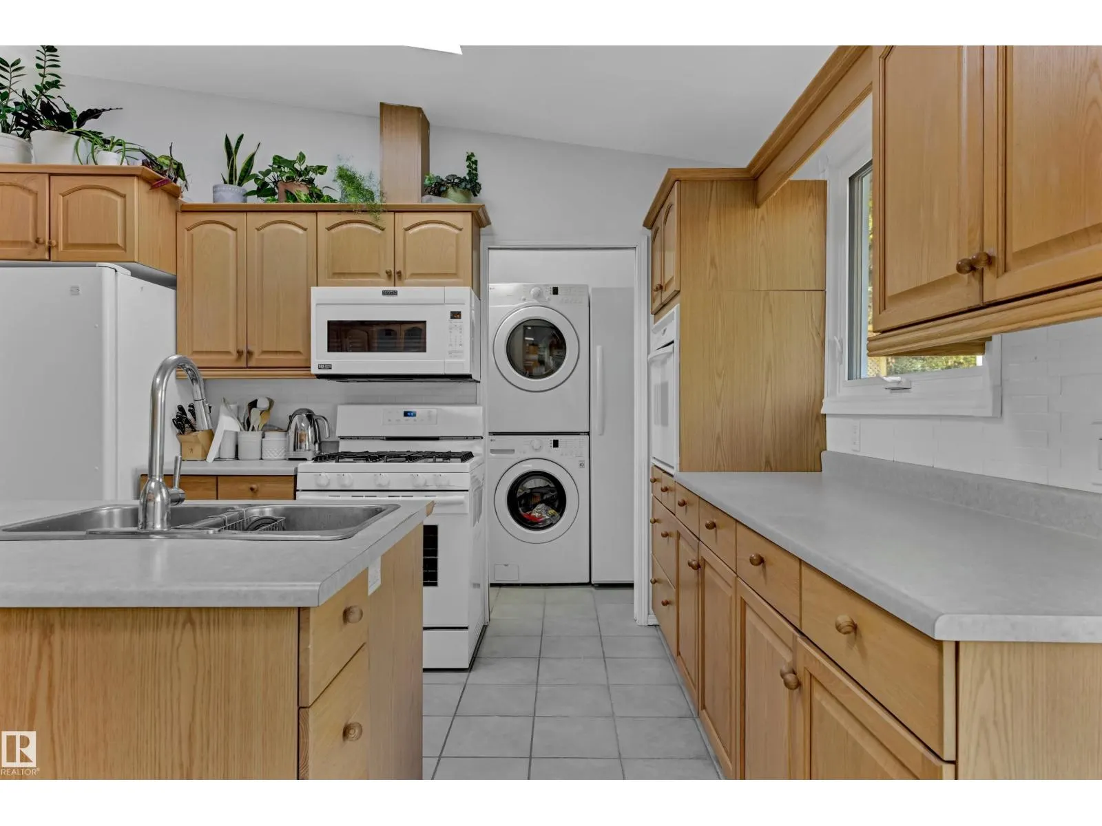 9115 79 ST NW
