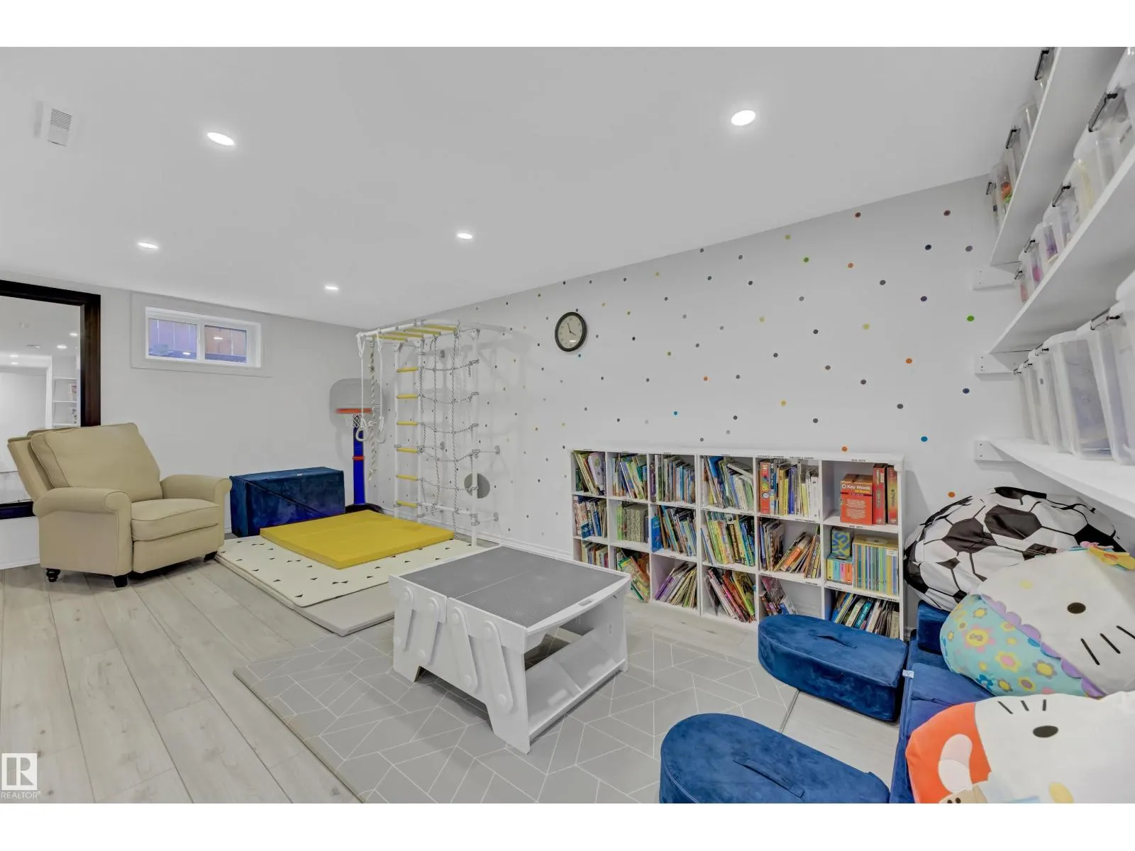9115 79 ST NW