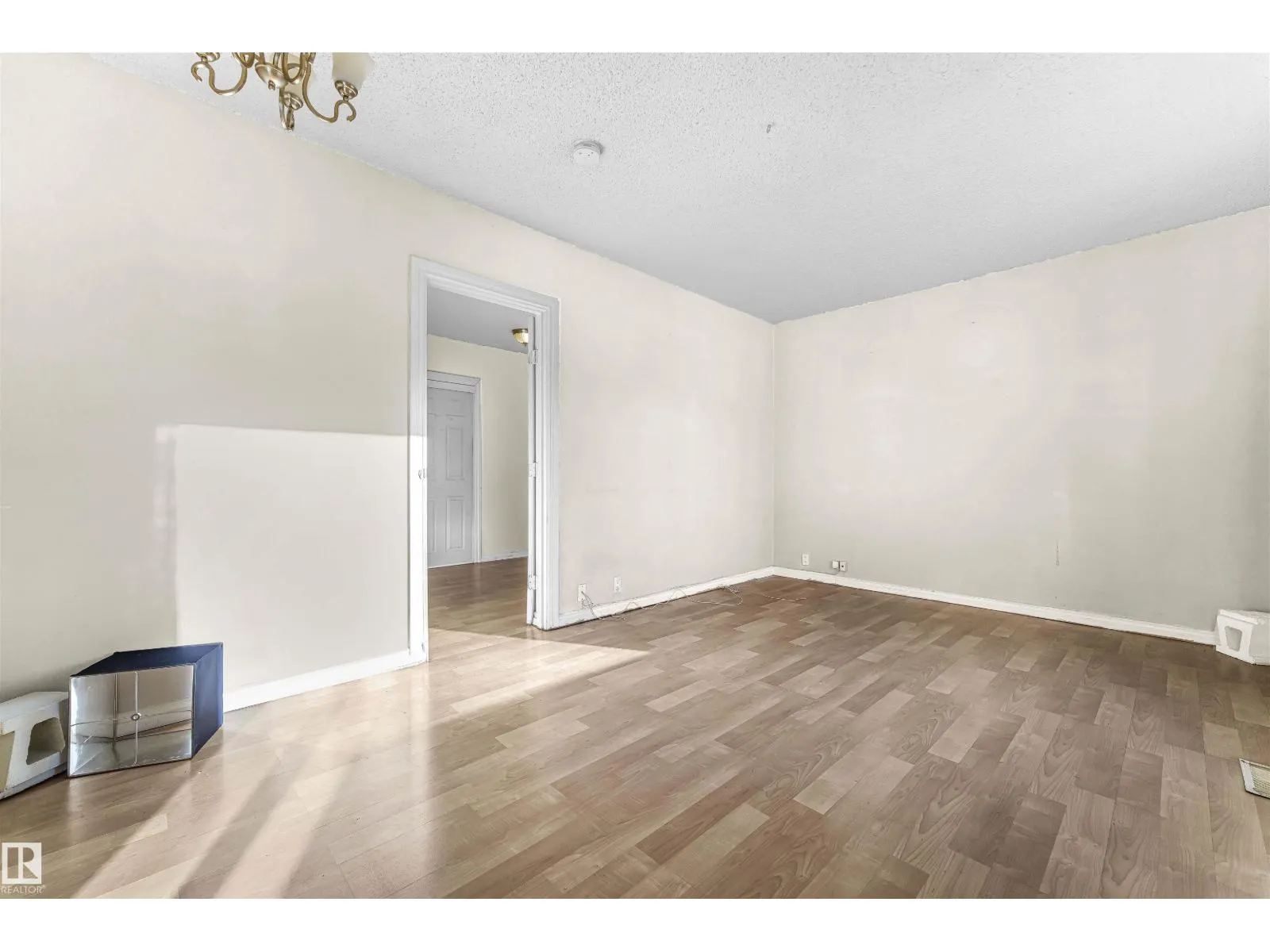11315 97 ST NW