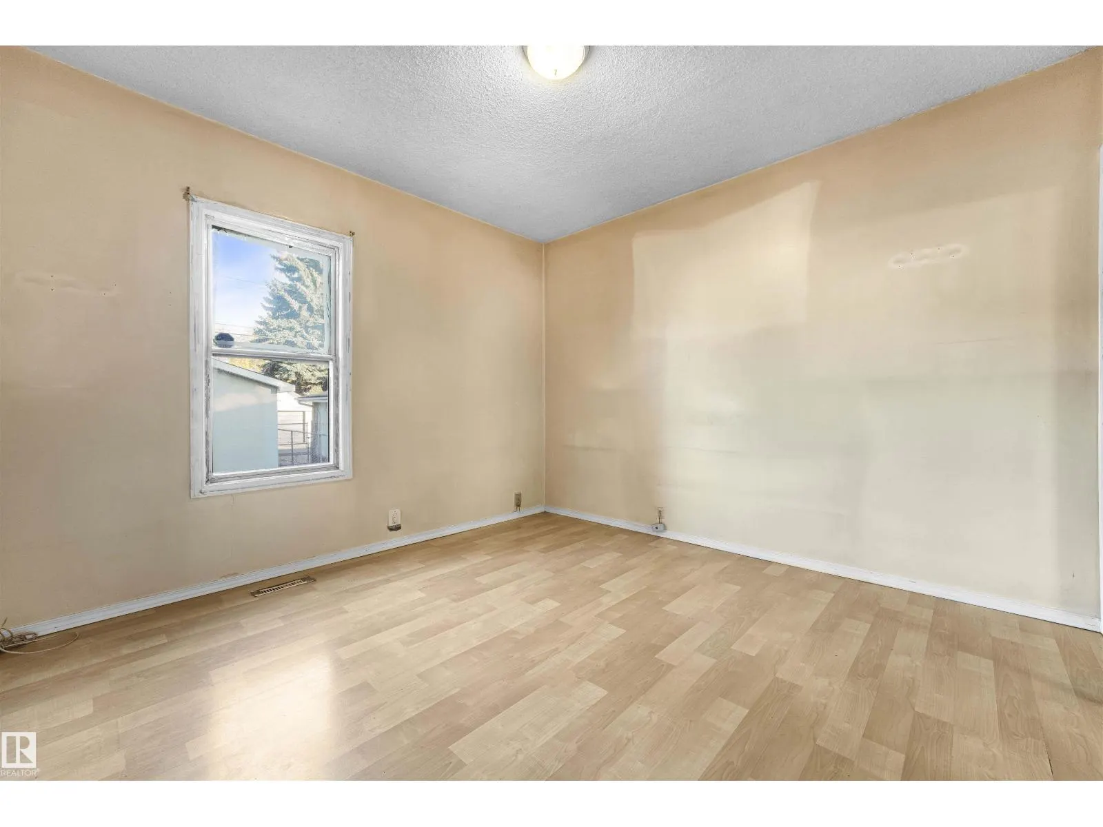 11315 97 ST NW