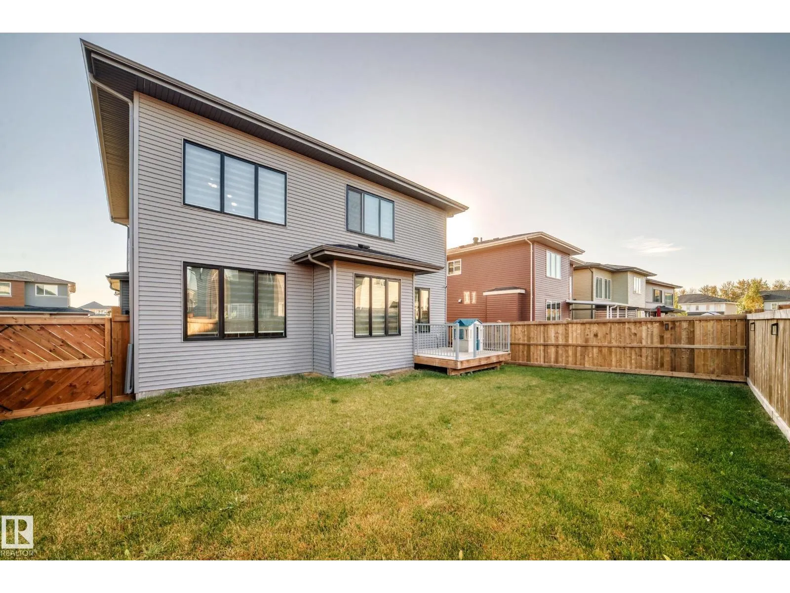 42 Elwyck Gate
