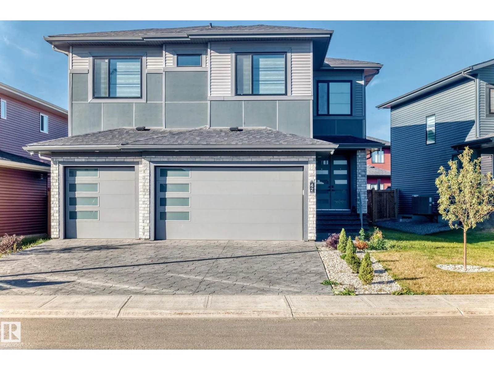 42 Elwyck Gate