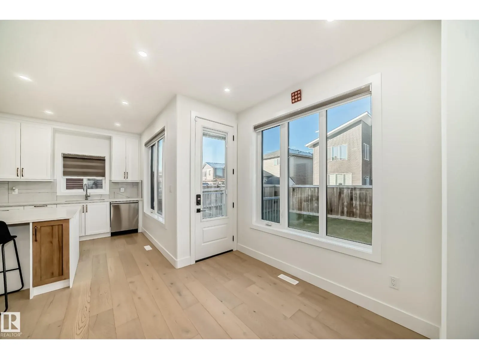 42 Elwyck Gate