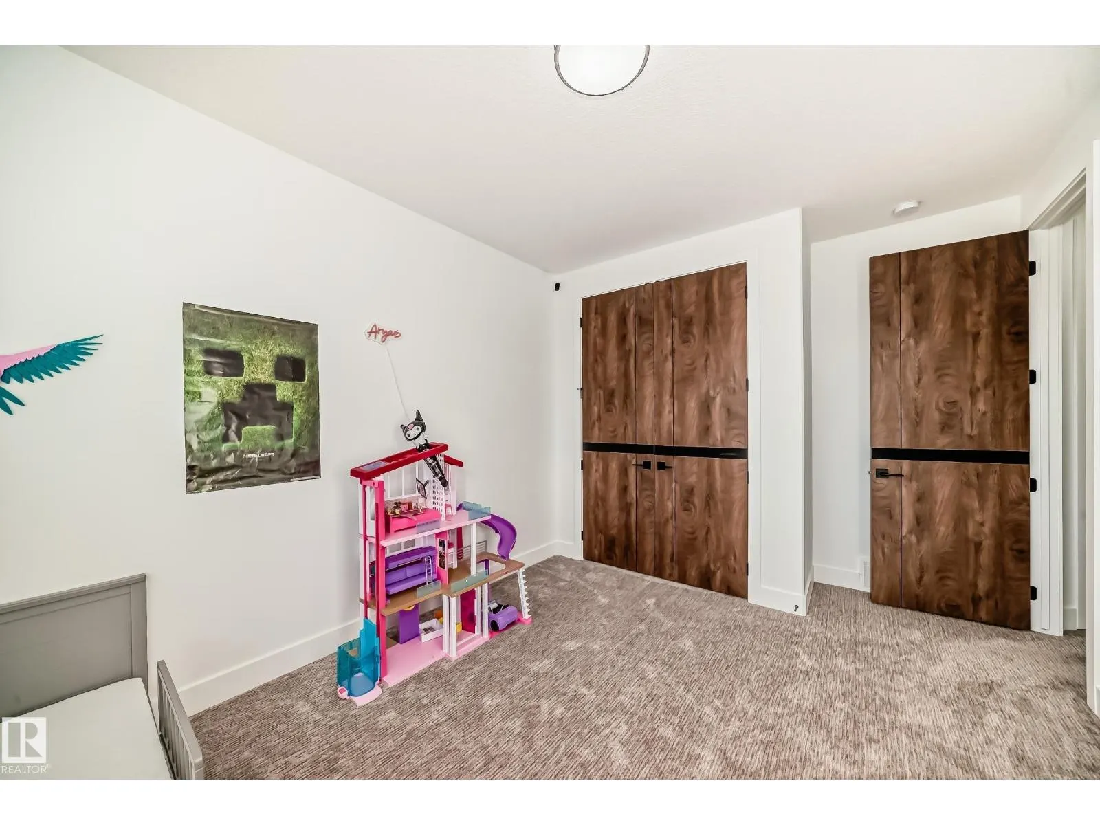 42 Elwyck Gate