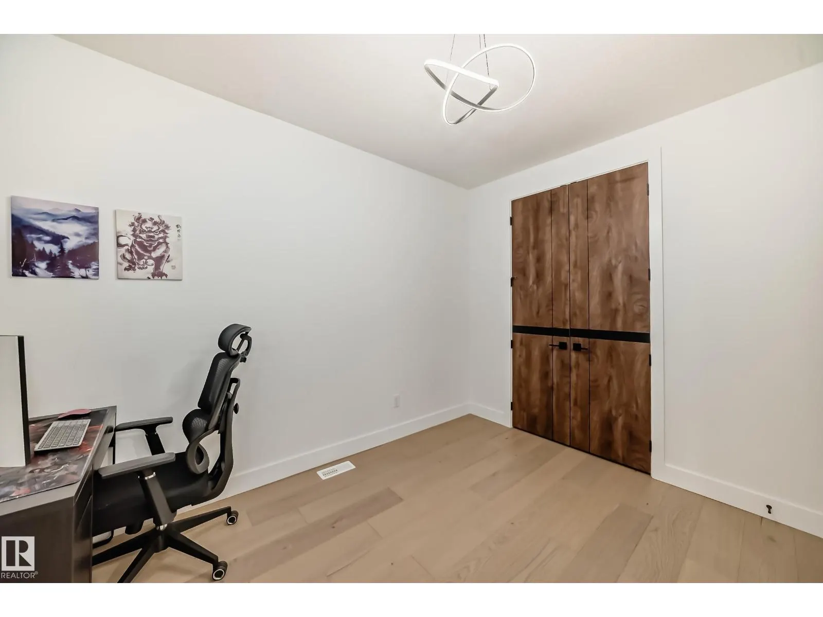 42 Elwyck Gate